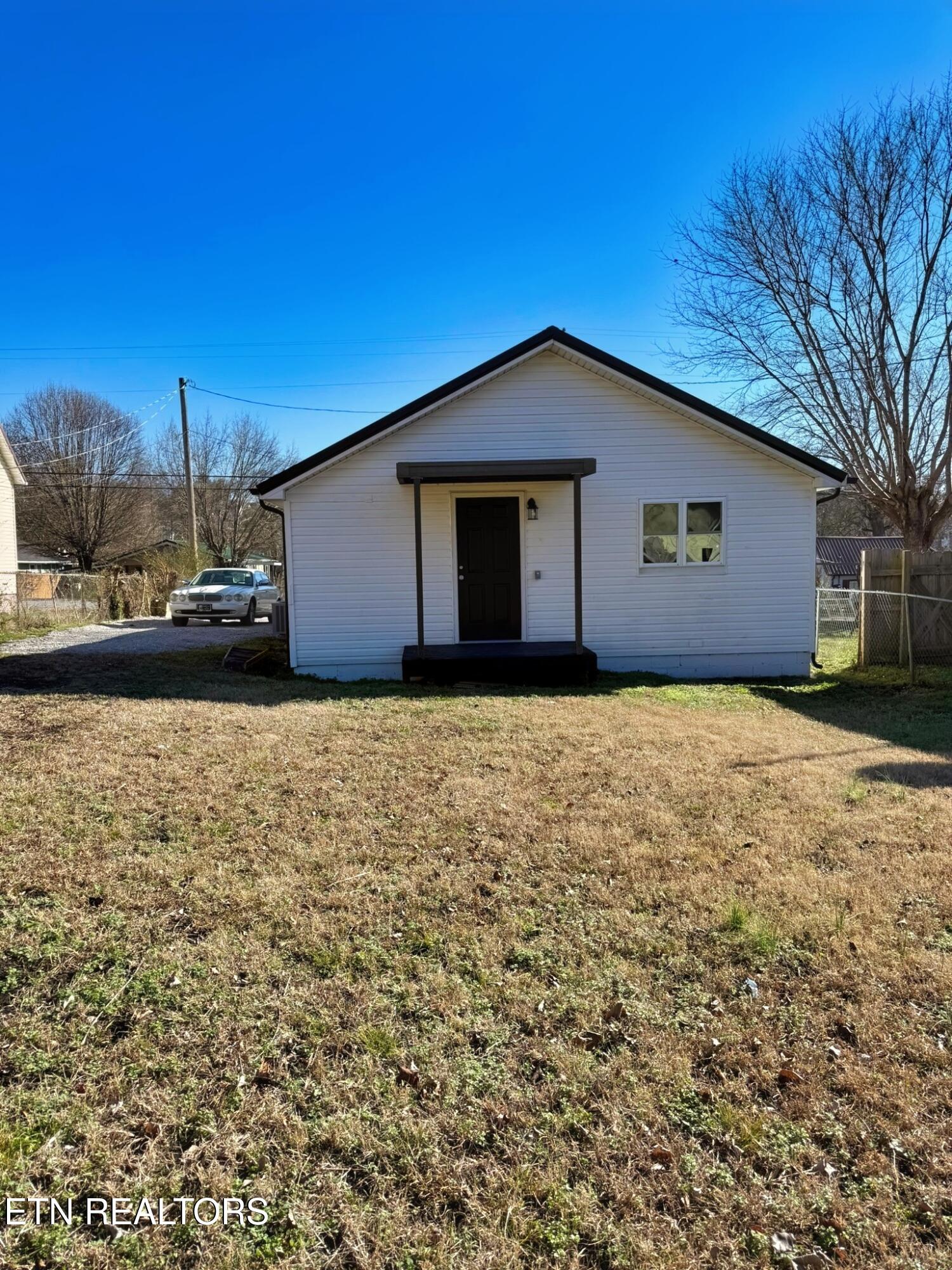 509 E Hemlock Street Lafollette TN 37766