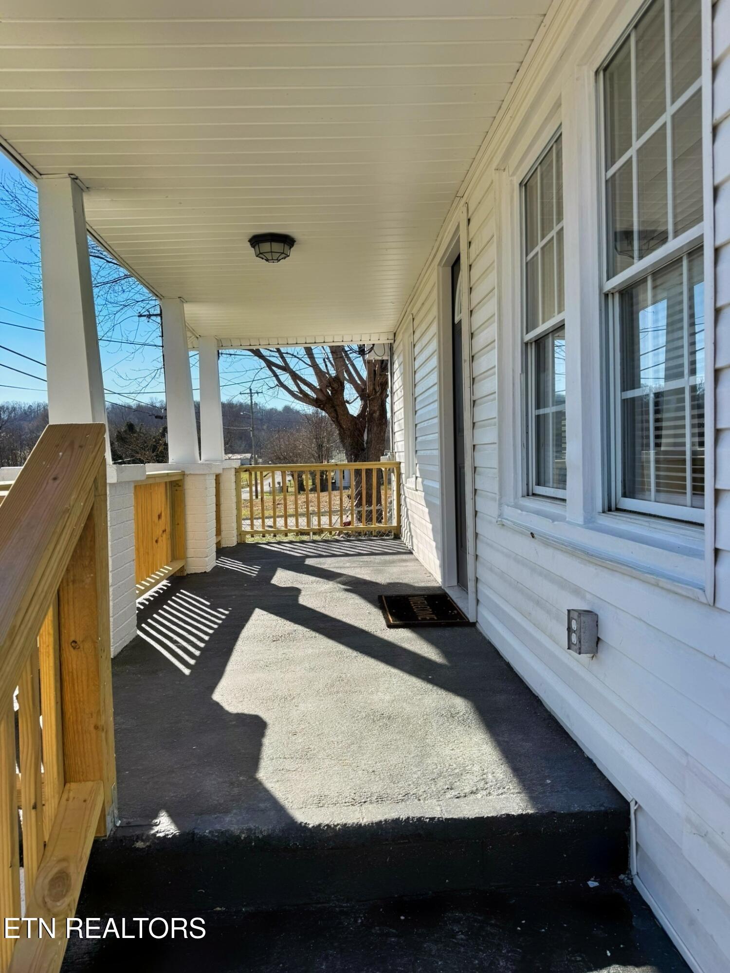 509 E Hemlock Street Lafollette TN 37766