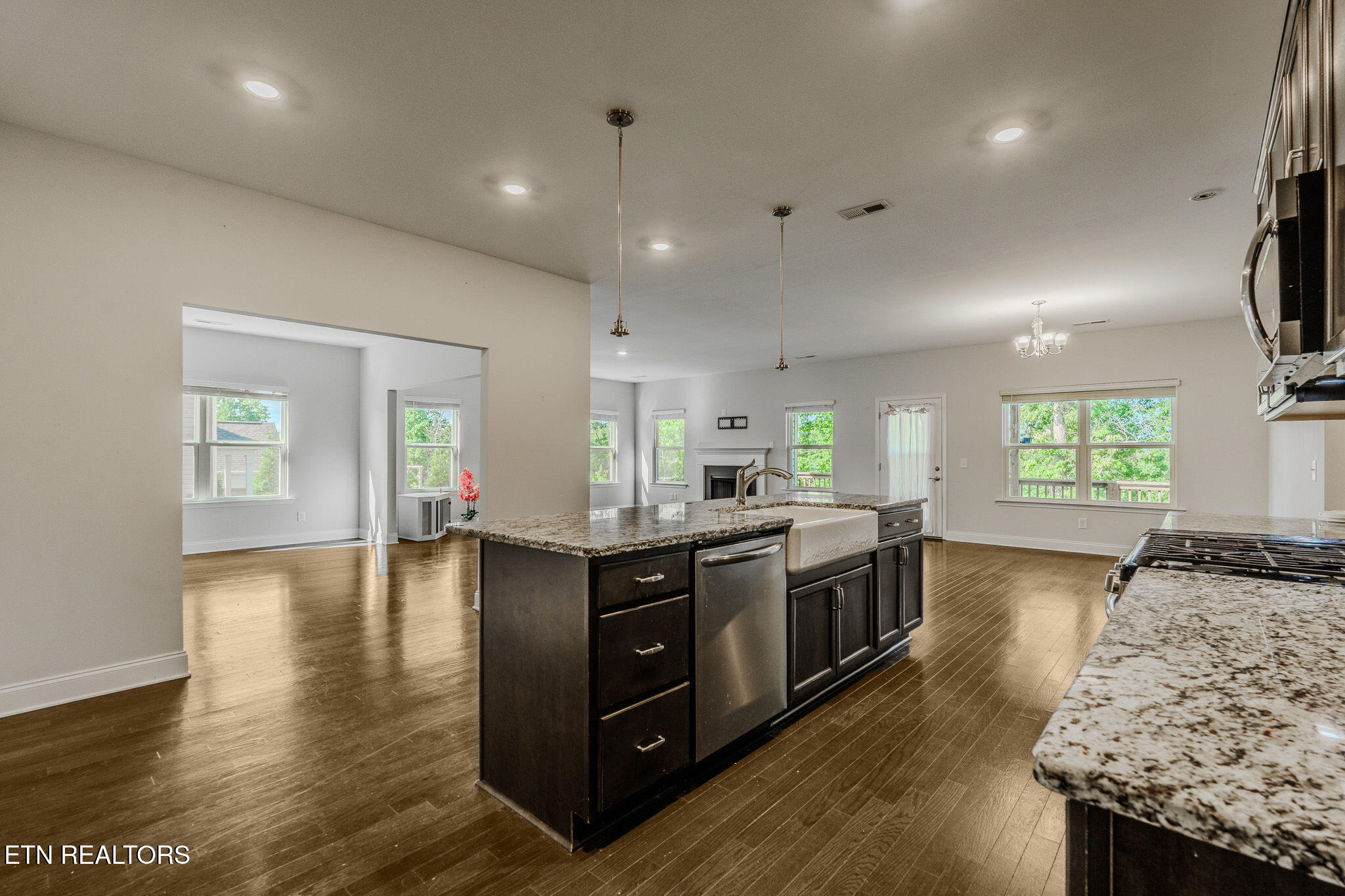 284 Aspen Drive Lenoir City TN 37771