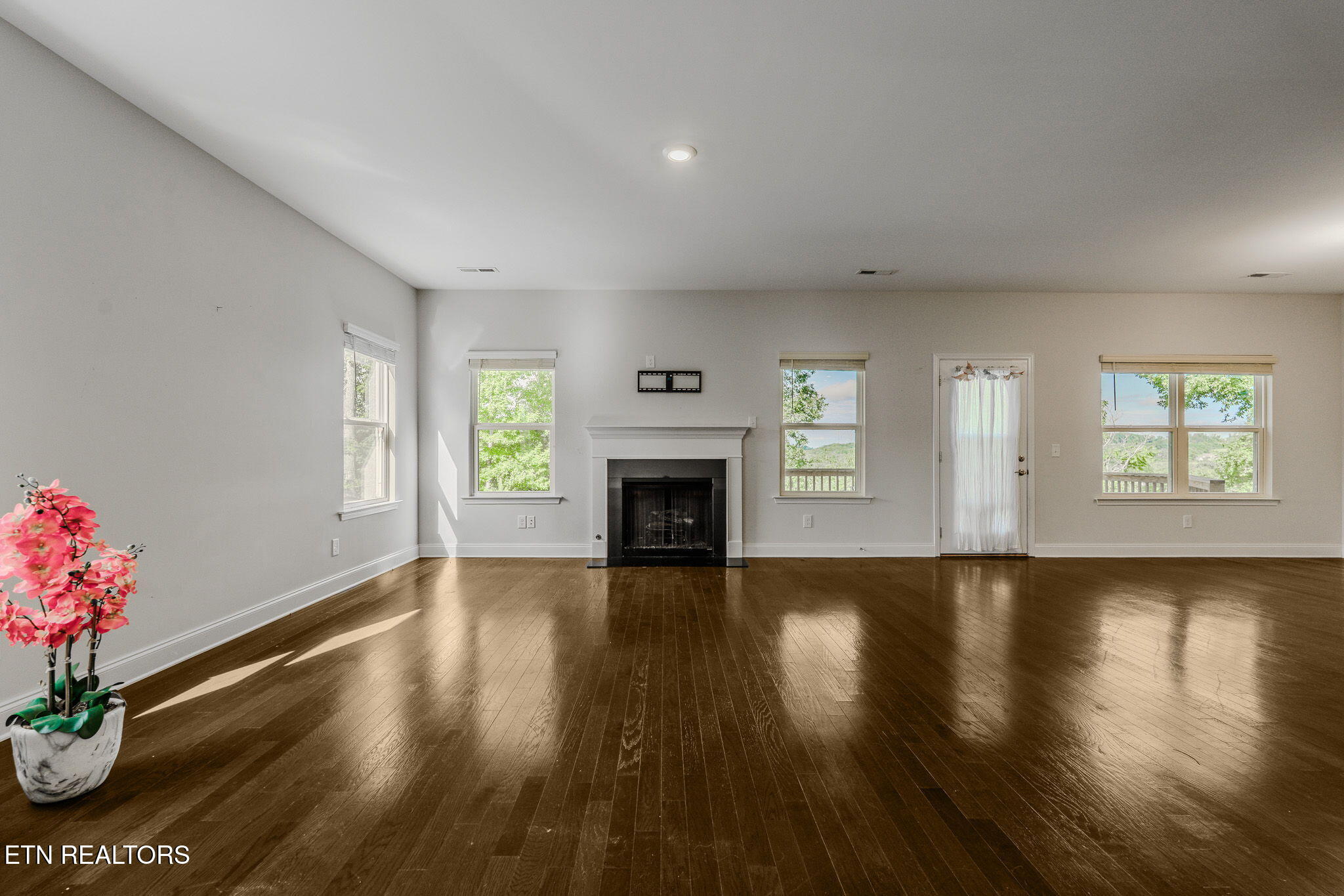 284 Aspen Drive Lenoir City TN 37771