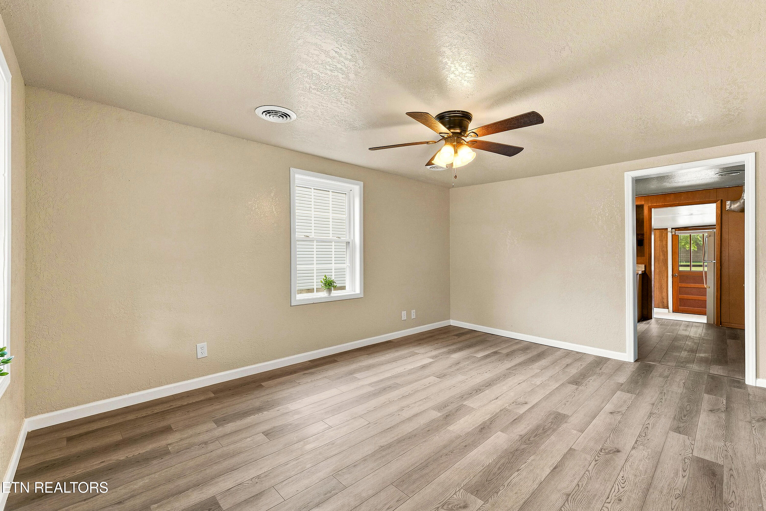 211 Henderson Avenue Sevierville TN 37862