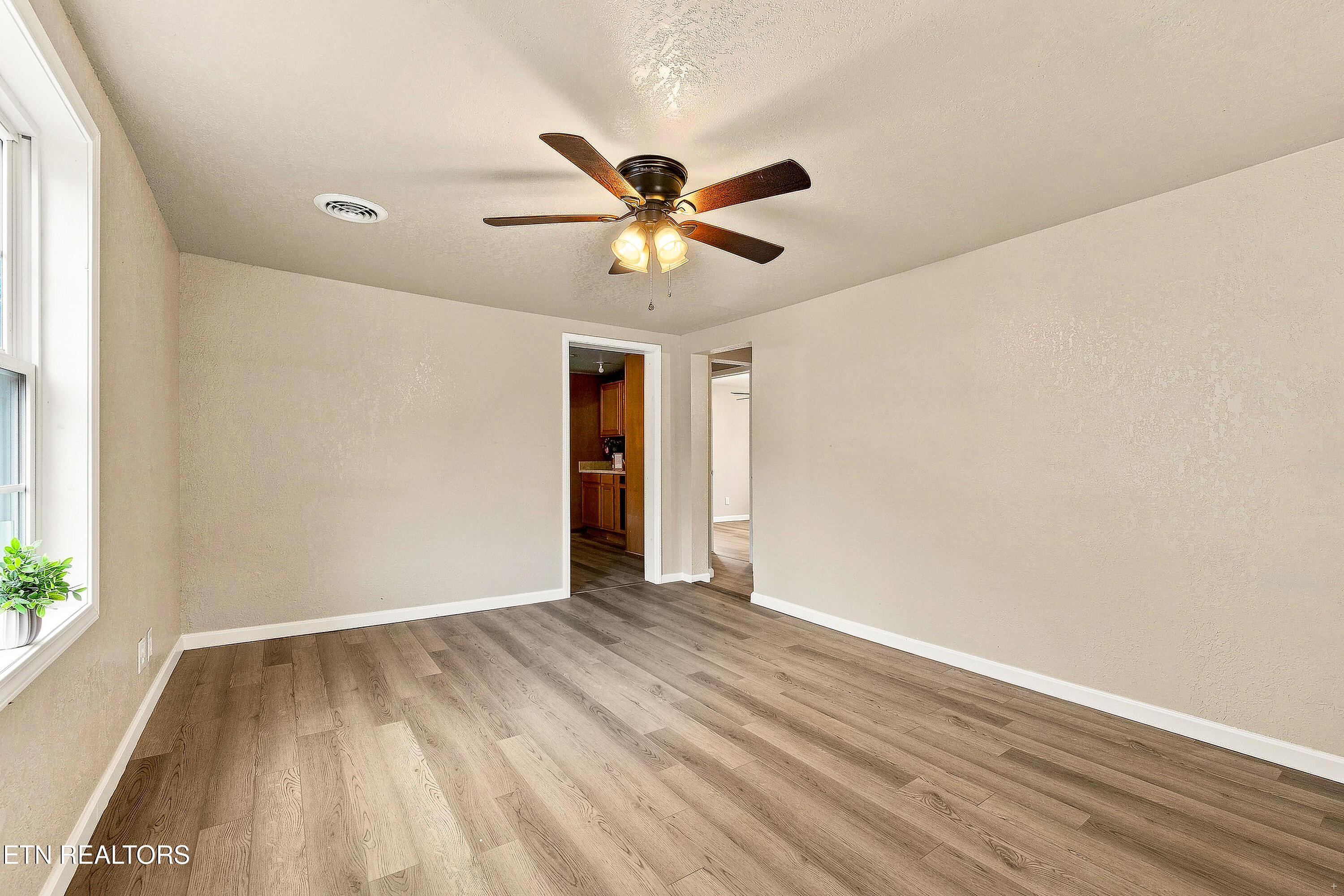 211 Henderson Avenue Sevierville TN 37862