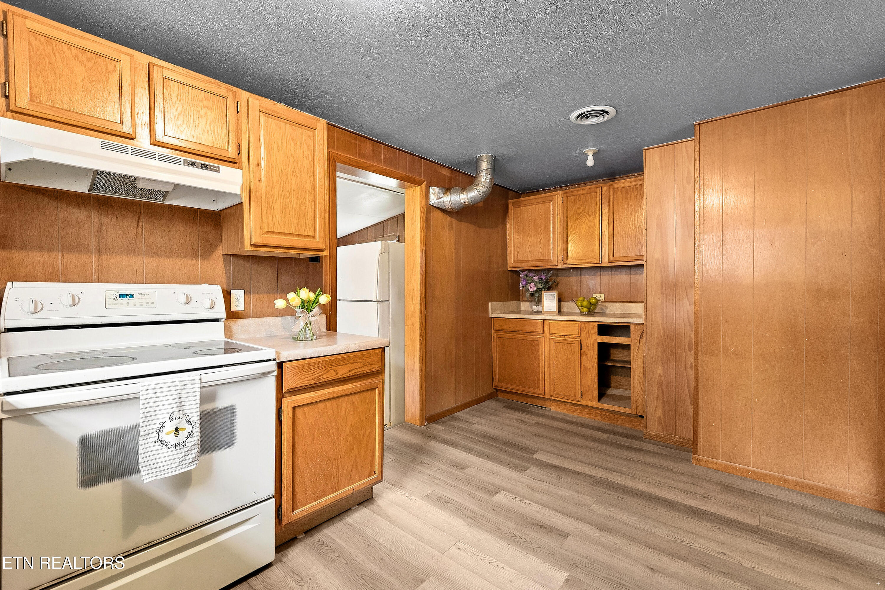 211 Henderson Avenue Sevierville TN 37862