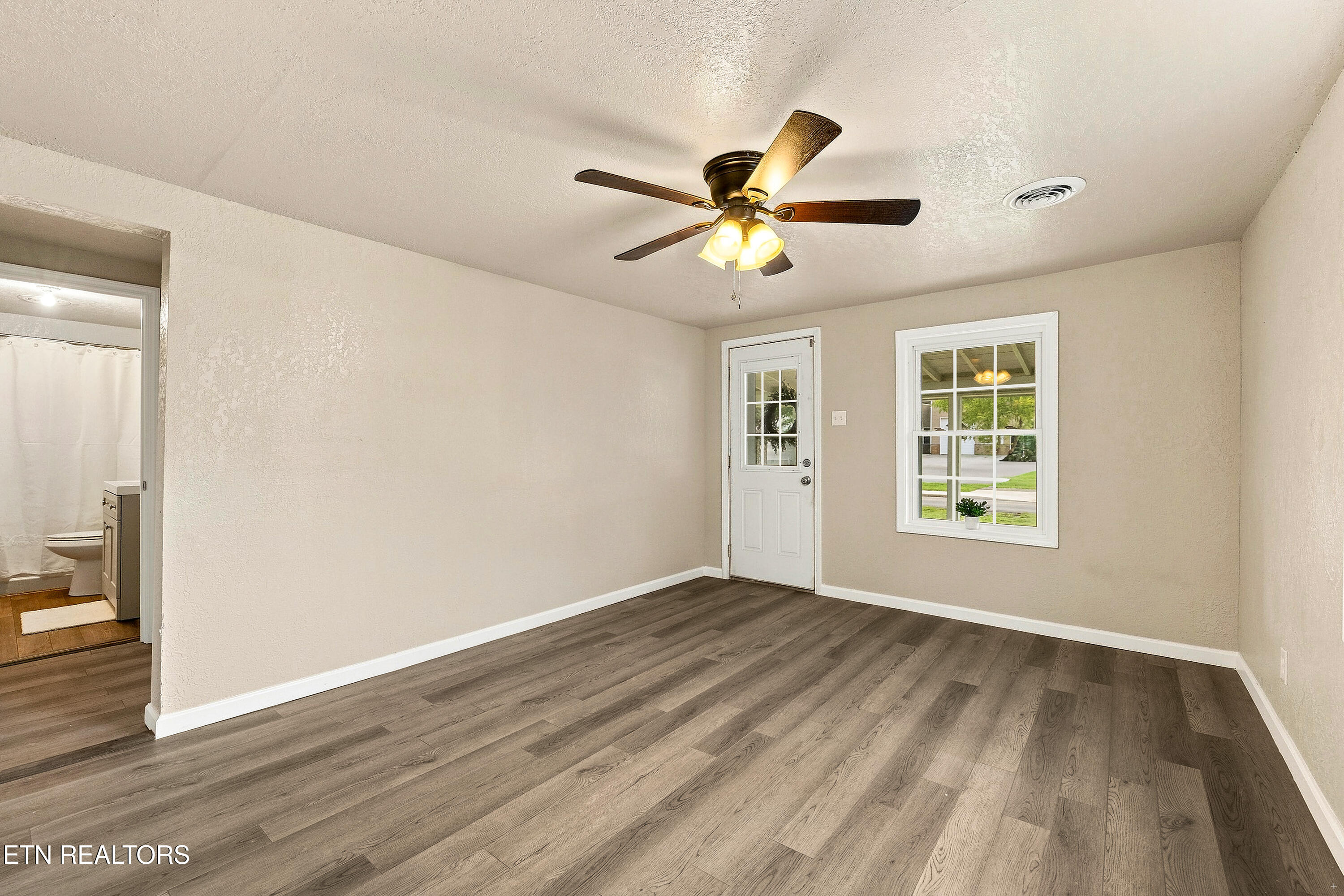 211 Henderson Avenue Sevierville TN 37862