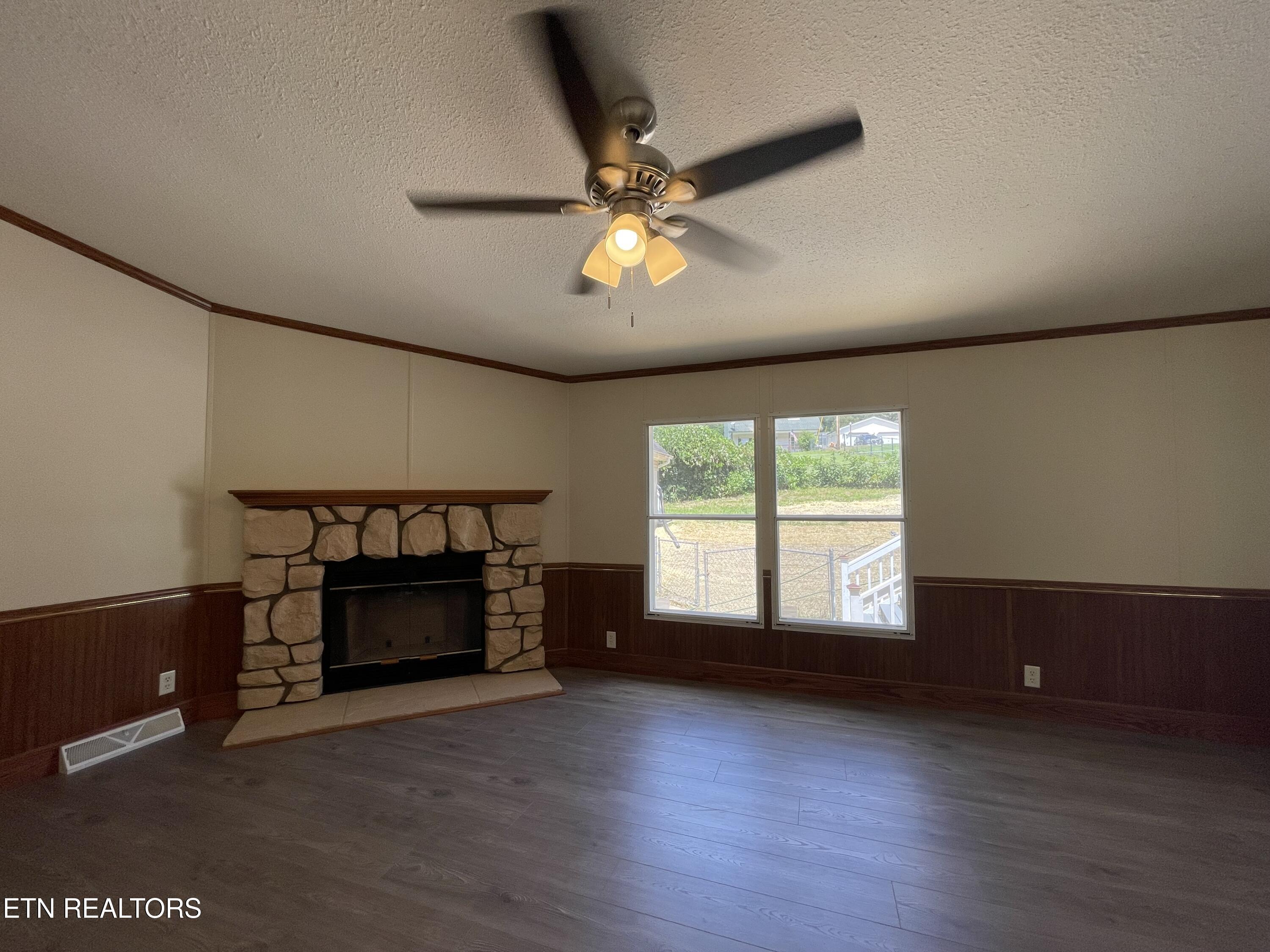 258 Old Tacora Hills Road Clinton TN 37716