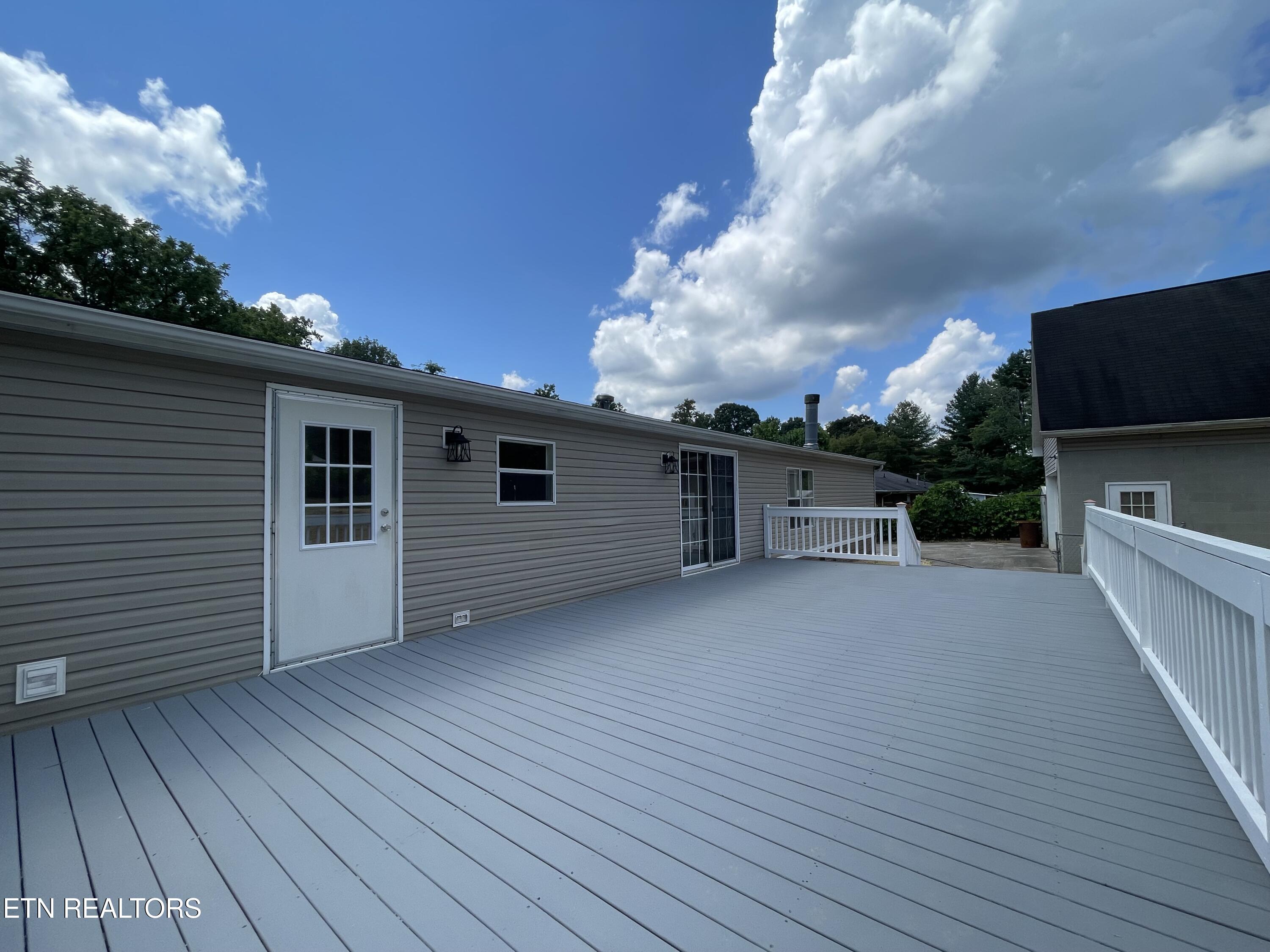 258 Old Tacora Hills Road Clinton TN 37716