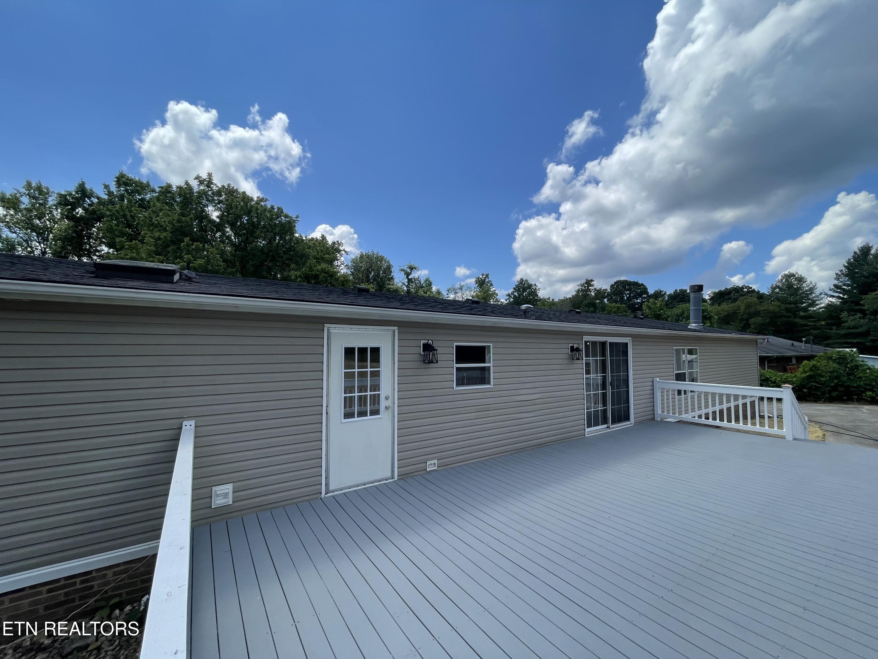258 Old Tacora Hills Road Clinton TN 37716
