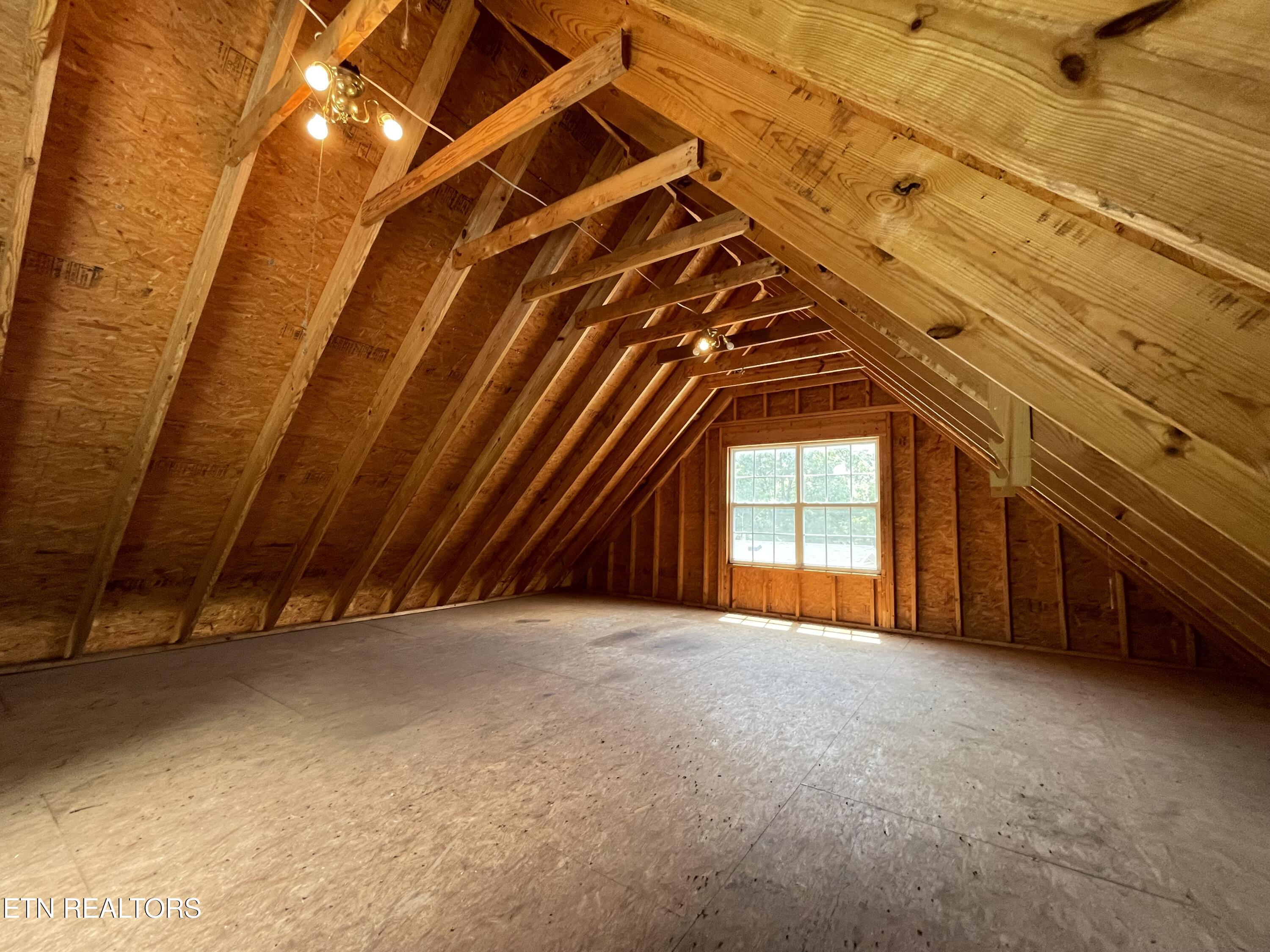 258 Old Tacora Hills Road Clinton TN 37716