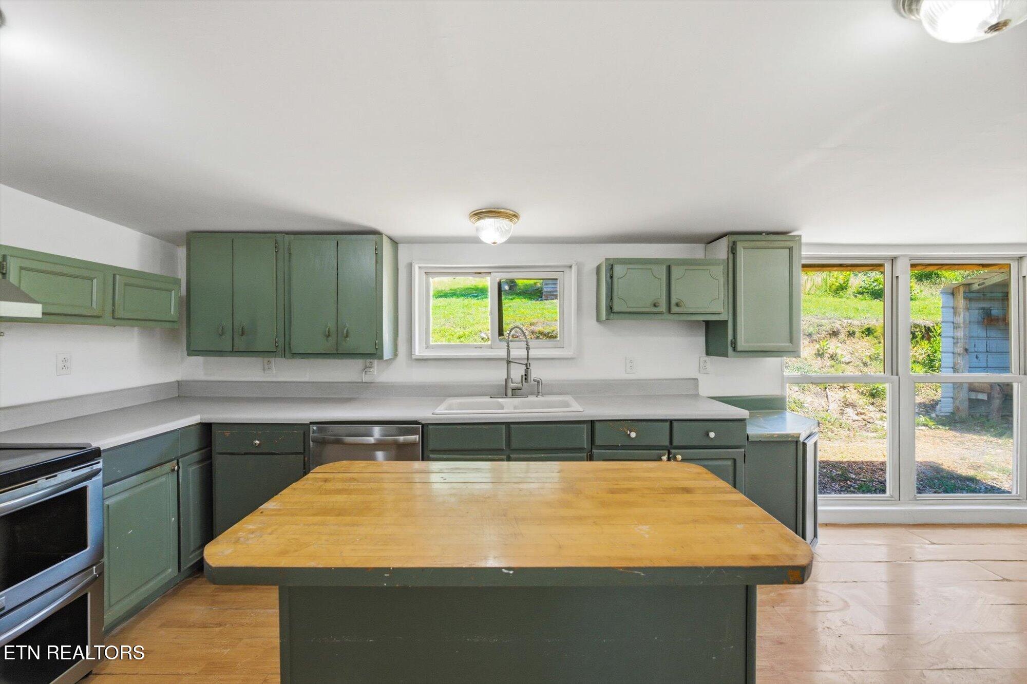 221 County Road 288 Niota TN 37826