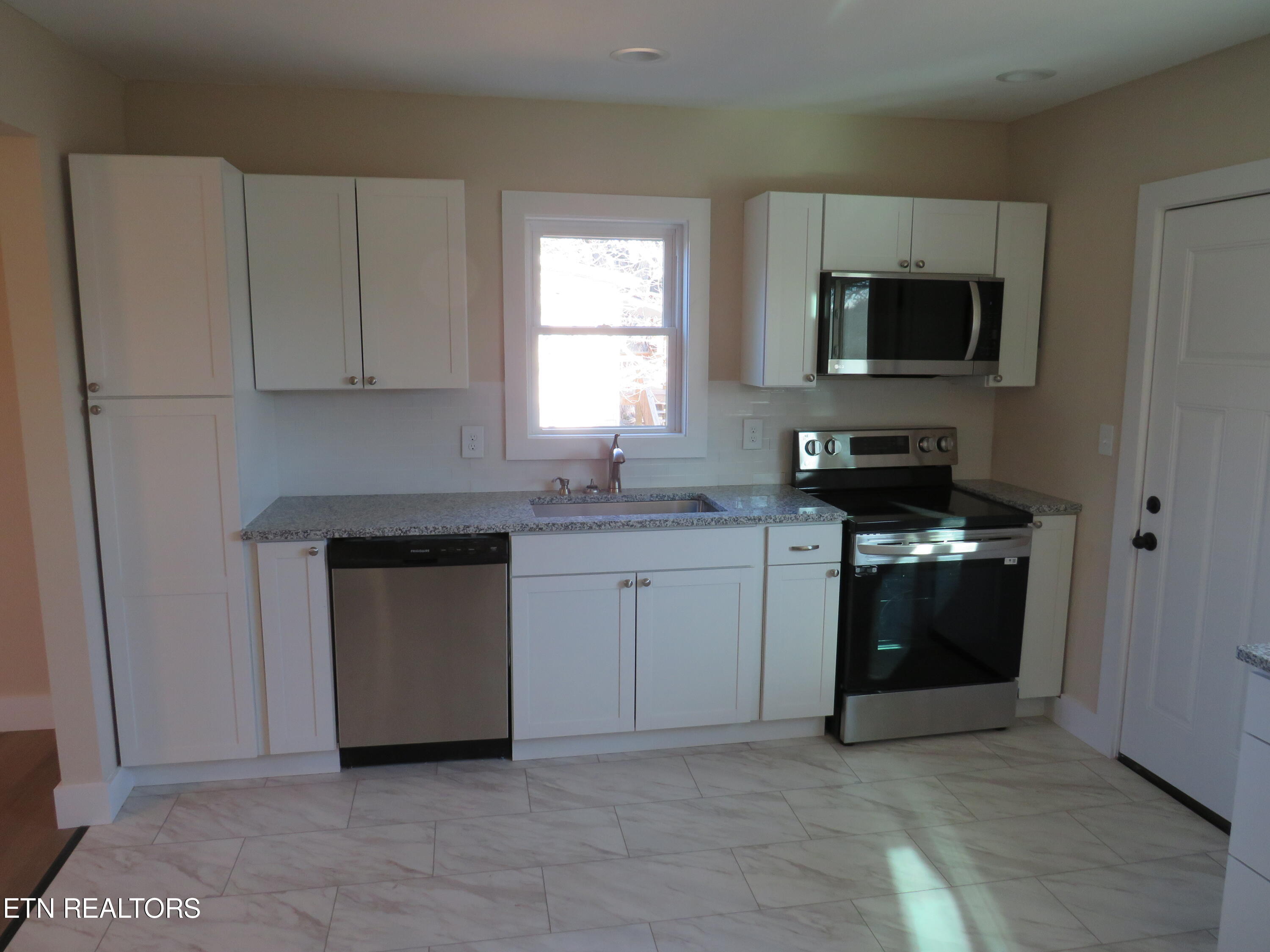 243 Old Lantana Road Crossville TN 38555