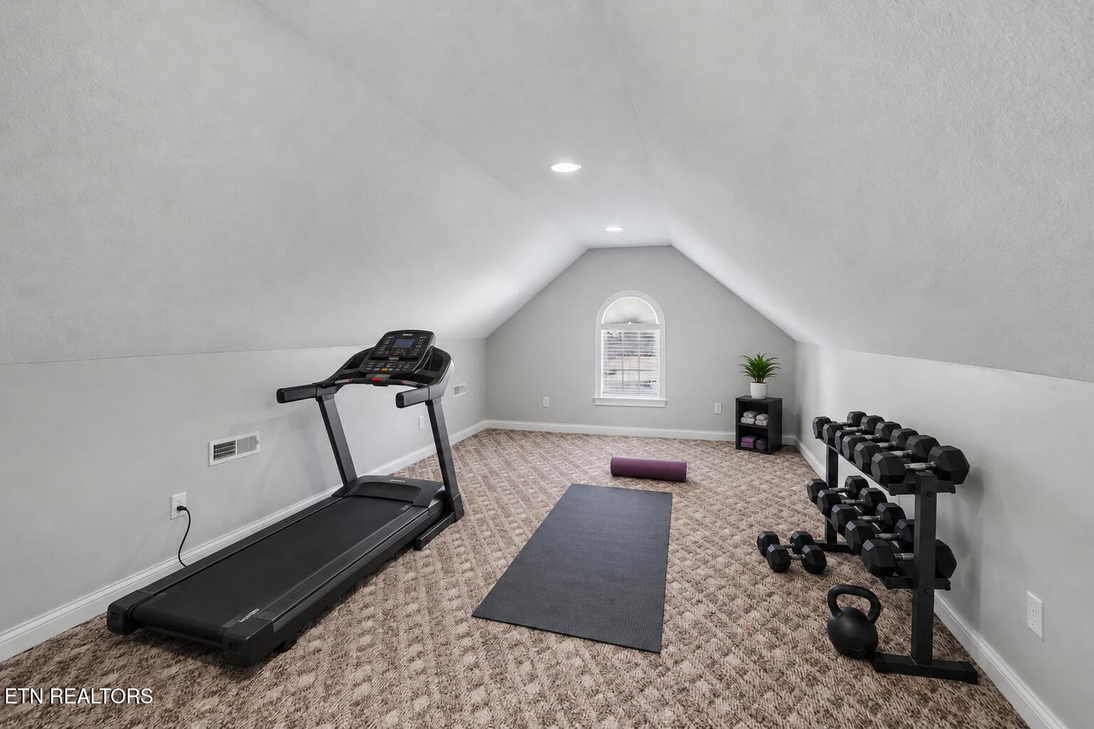 140 Big Oak Drive Dandridge TN 37725
