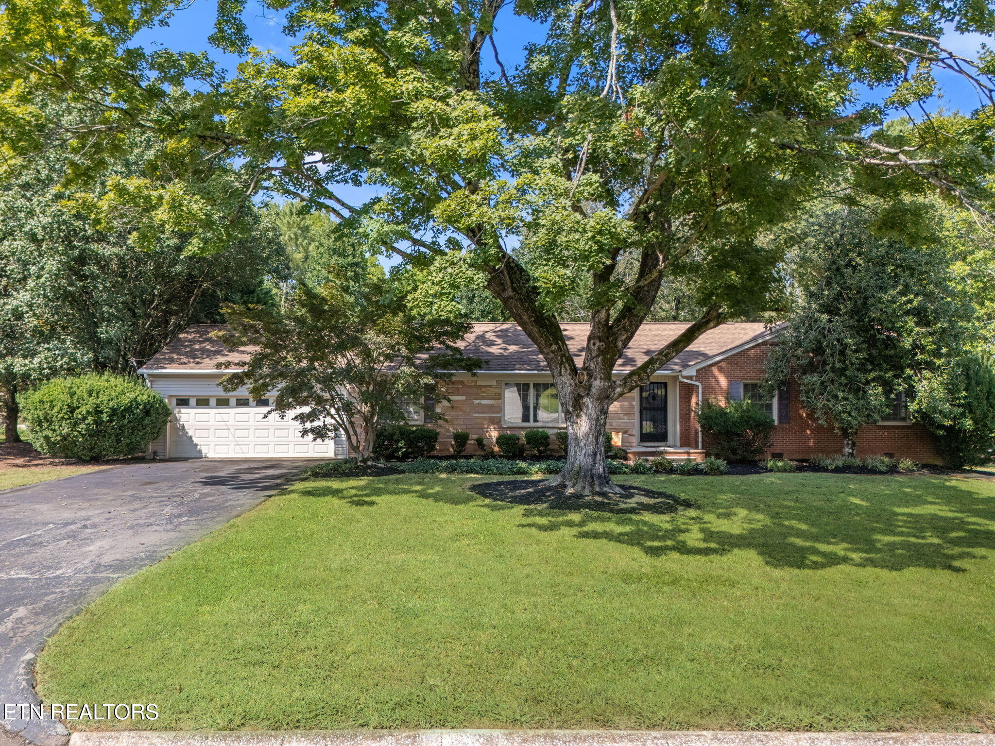 8121 Bennington Drive Knoxville TN 37909