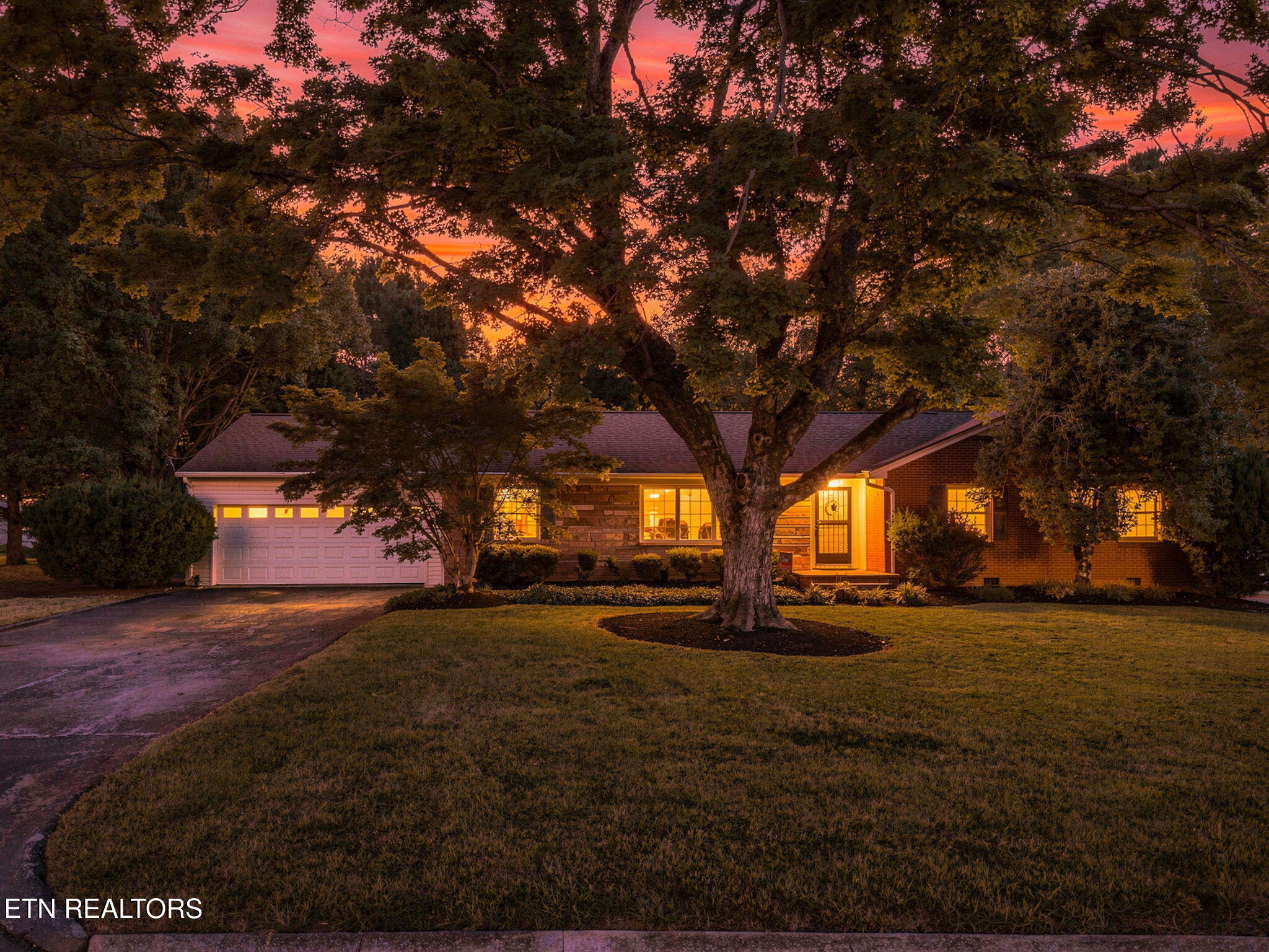 8121 Bennington Drive Knoxville TN 37909