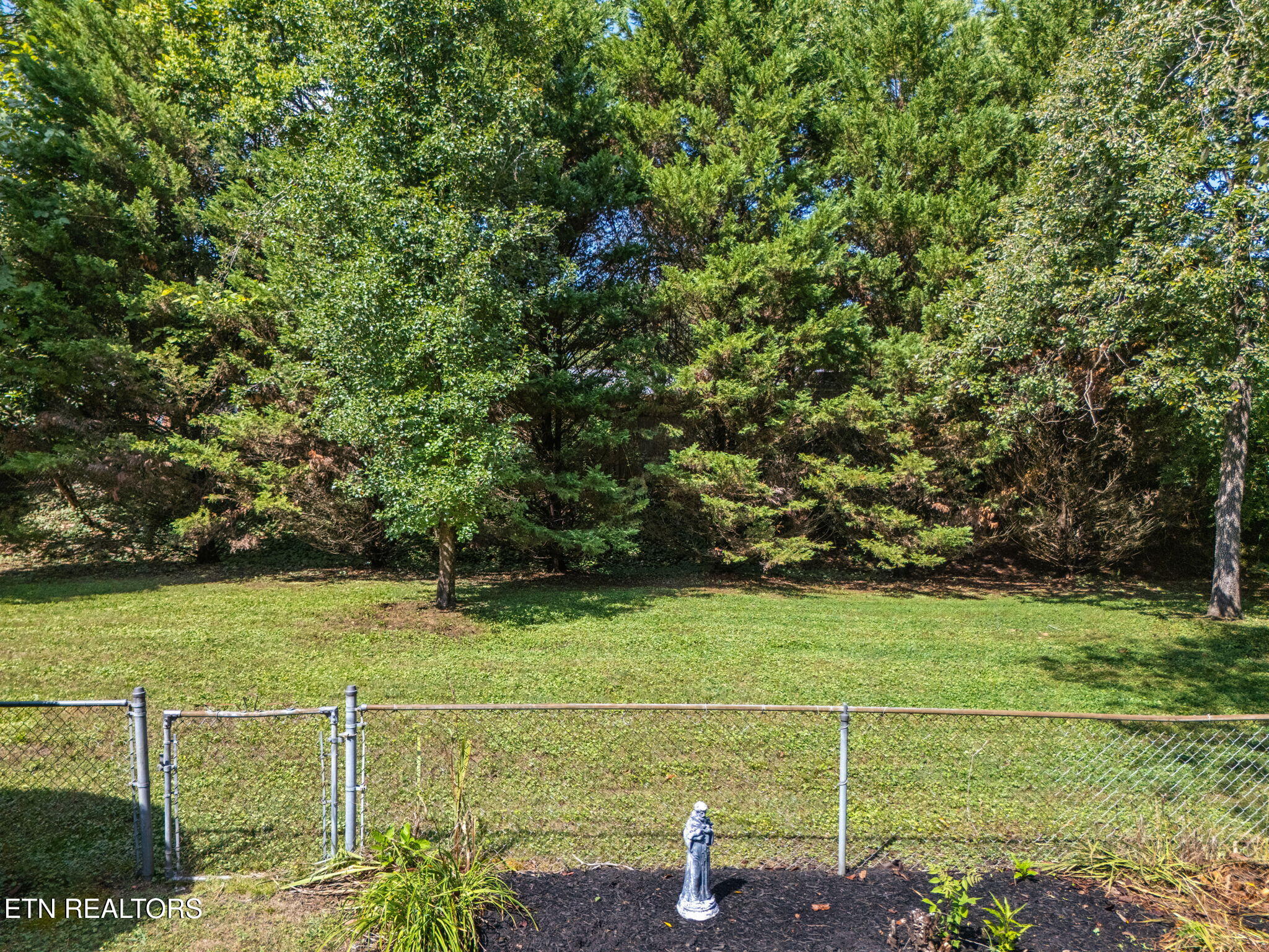 8121 Bennington Drive Knoxville TN 37909