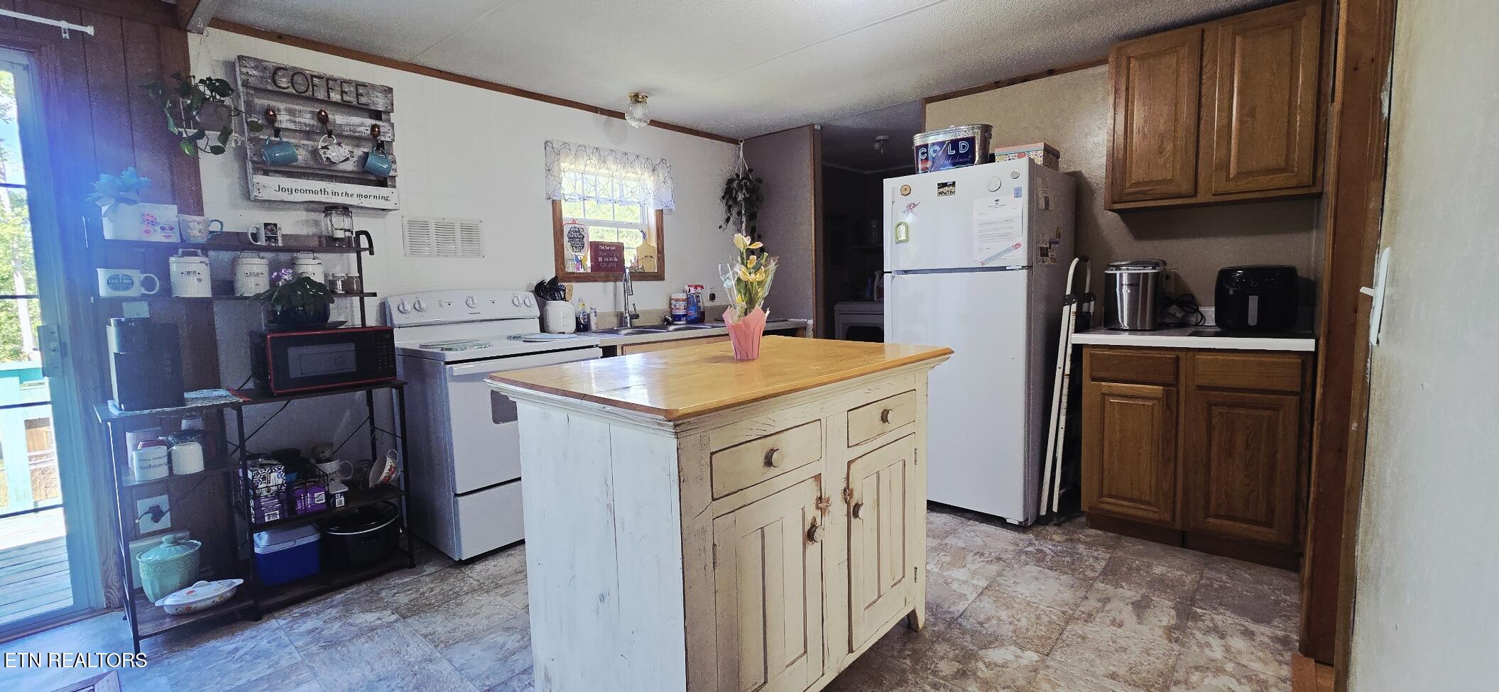 296 Massey Lane Pioneer TN 37847