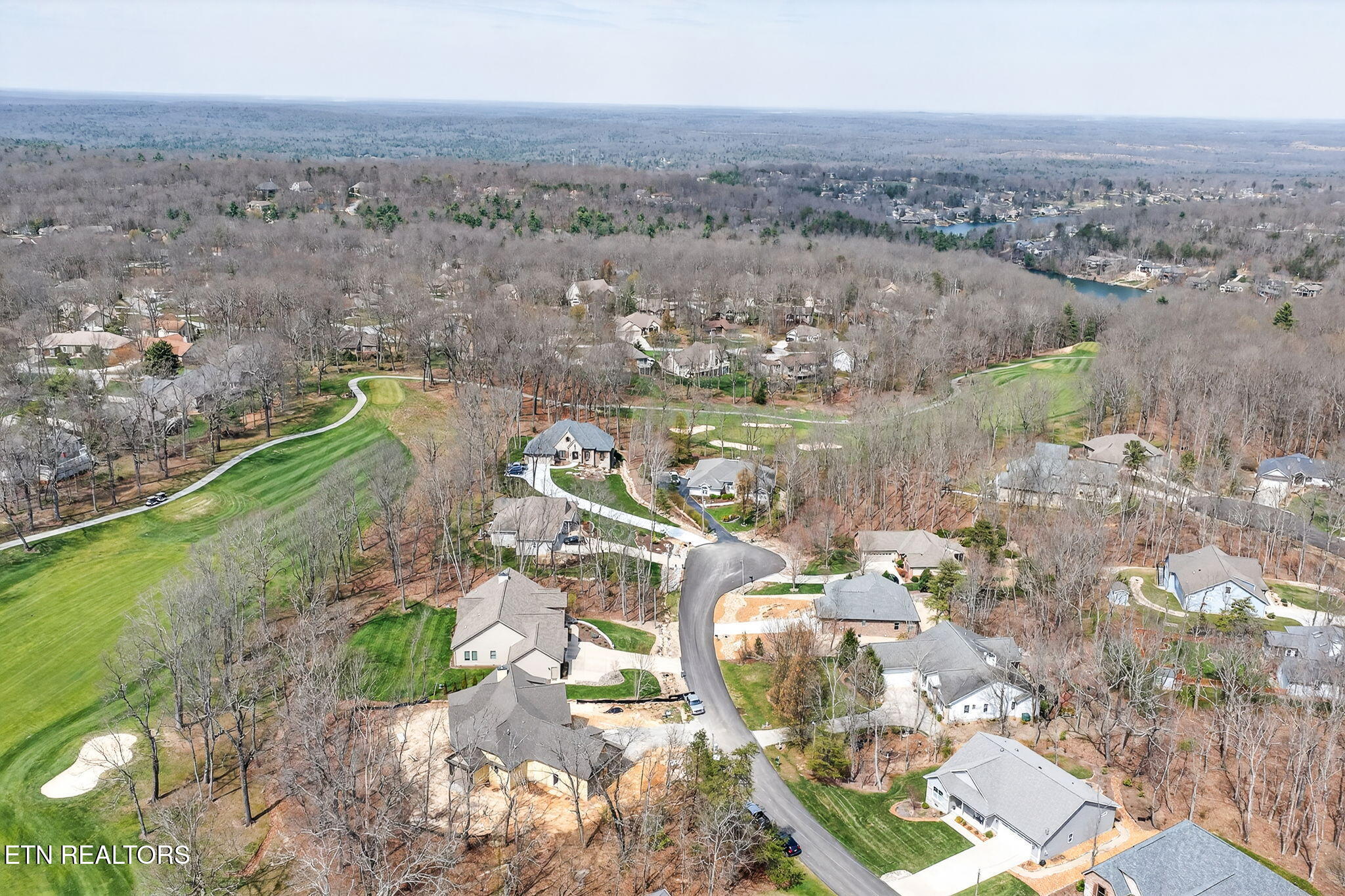 19 Bent Oak Lane Crossville TN 38558