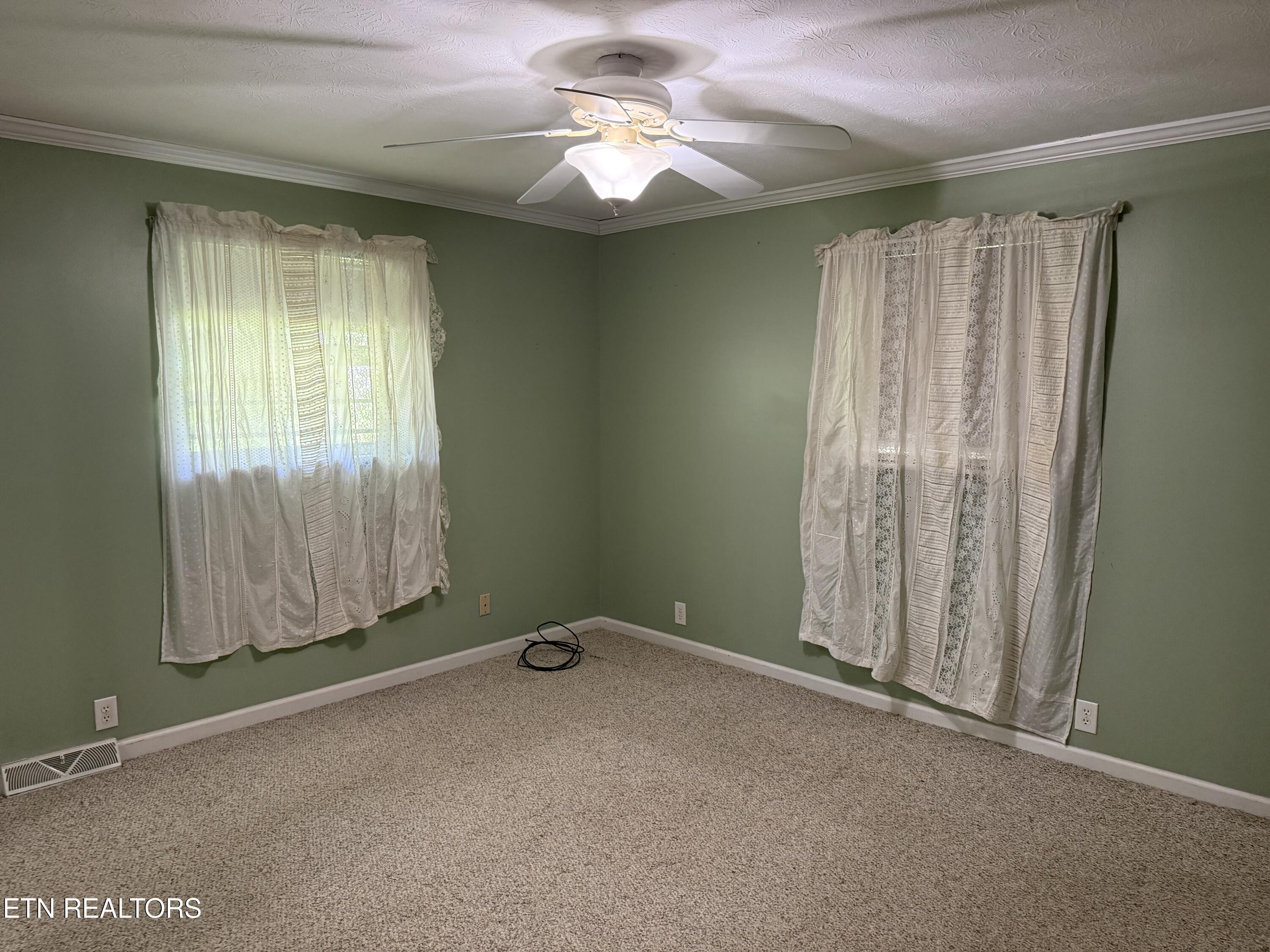 414 Molyneux Street Rockwood TN 37854