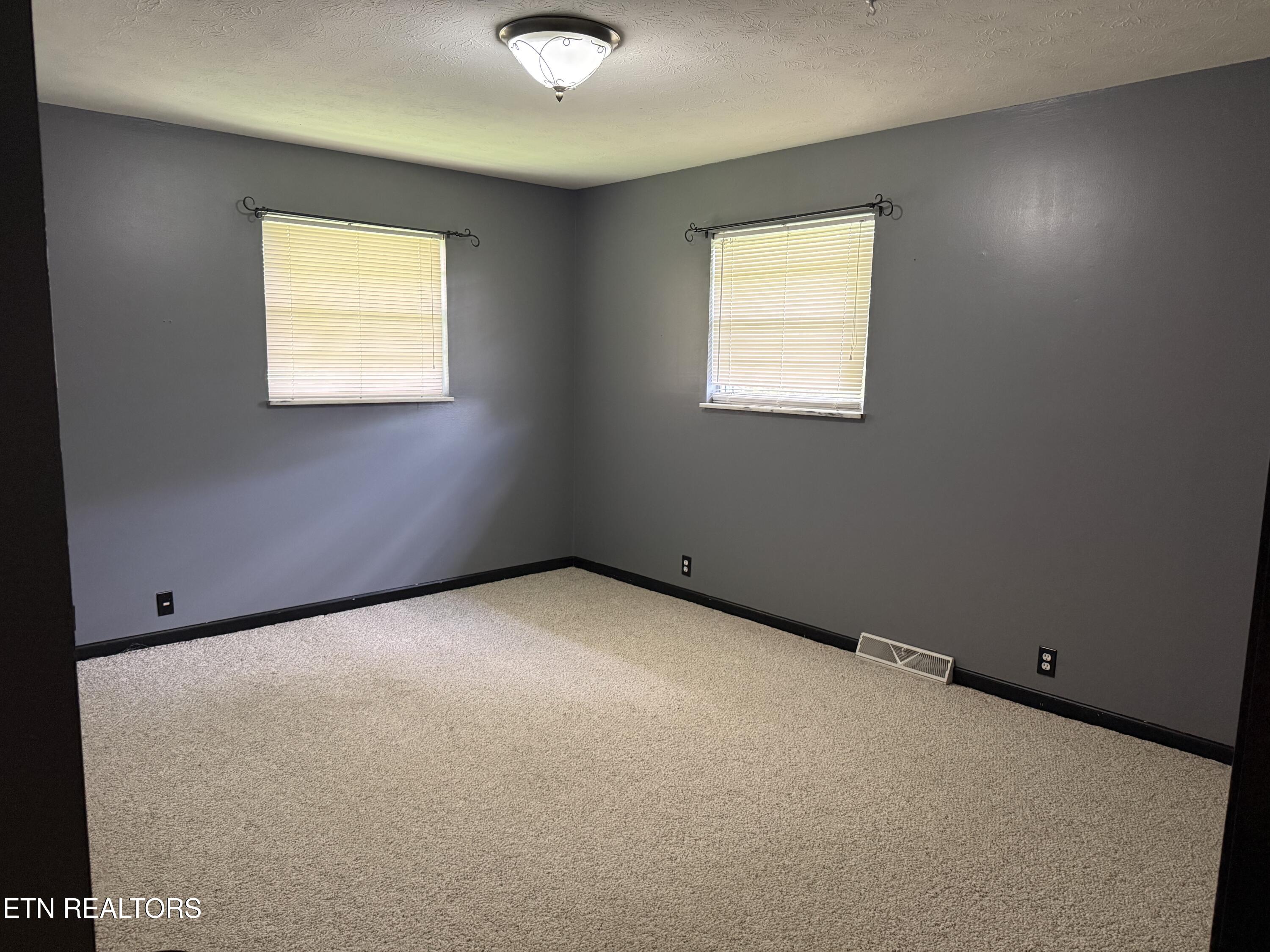 414 Molyneux Street Rockwood TN 37854