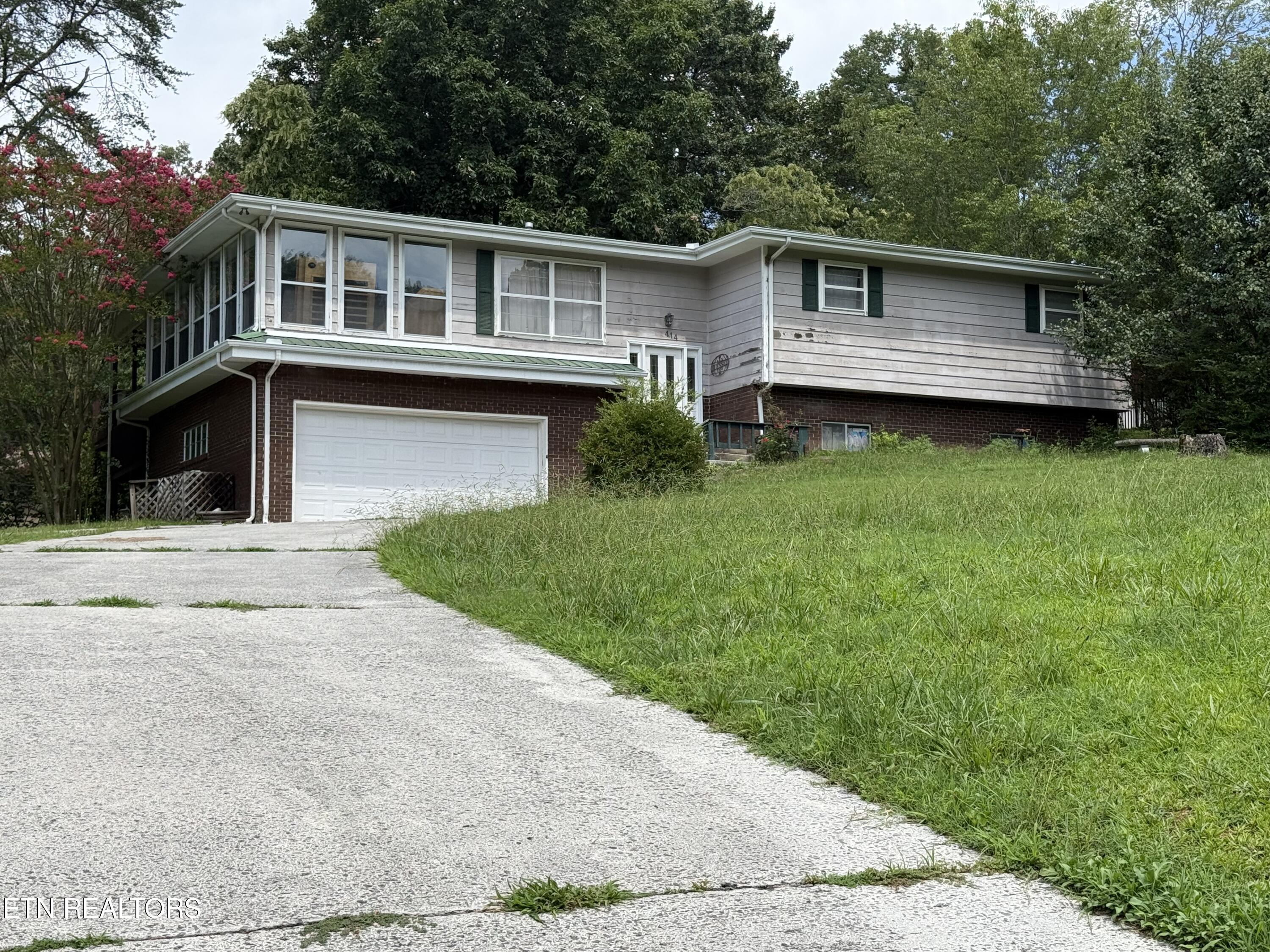 414 Molyneux Street Rockwood TN 37854