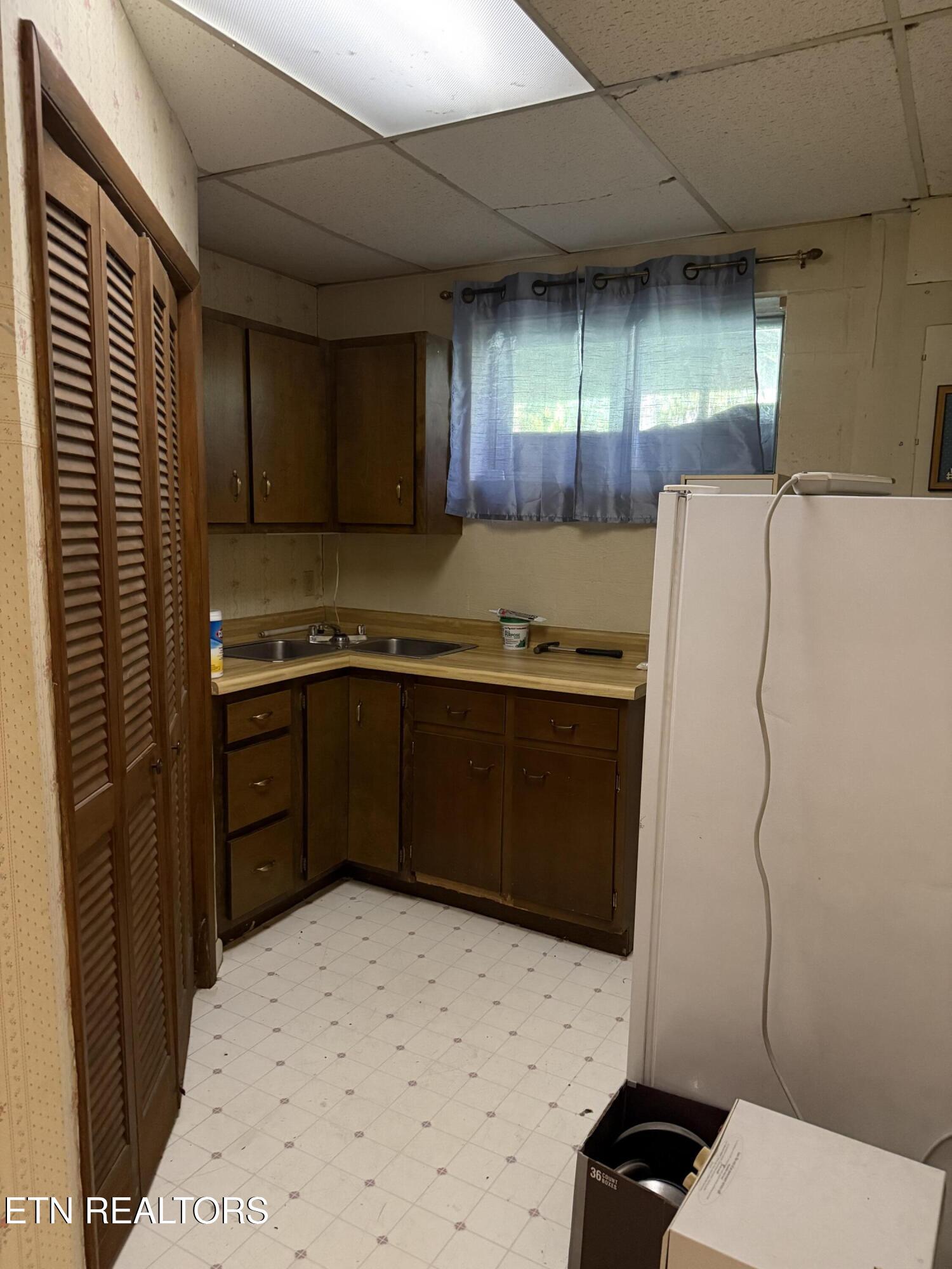 414 Molyneux Street Rockwood TN 37854