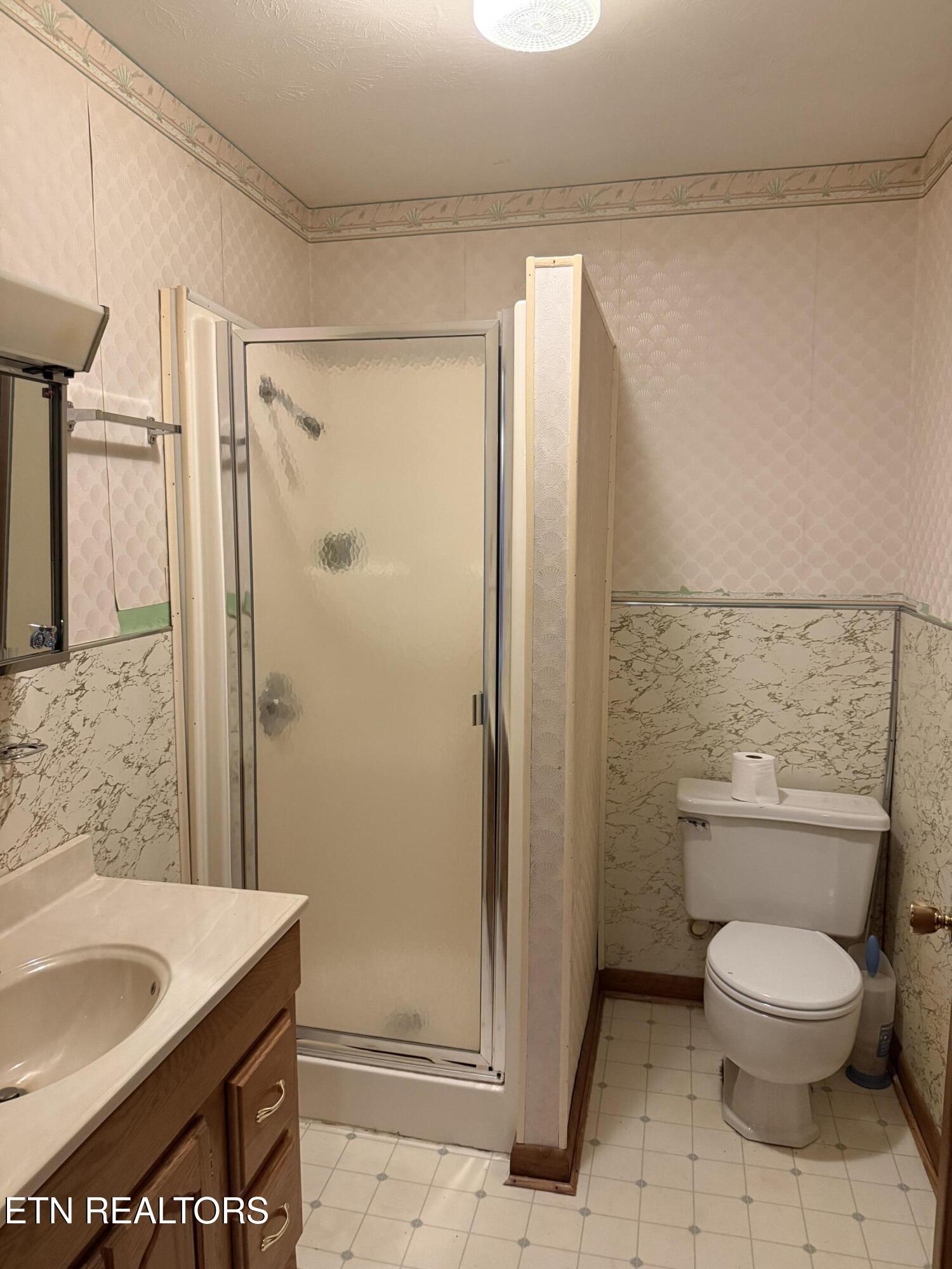414 Molyneux Street Rockwood TN 37854