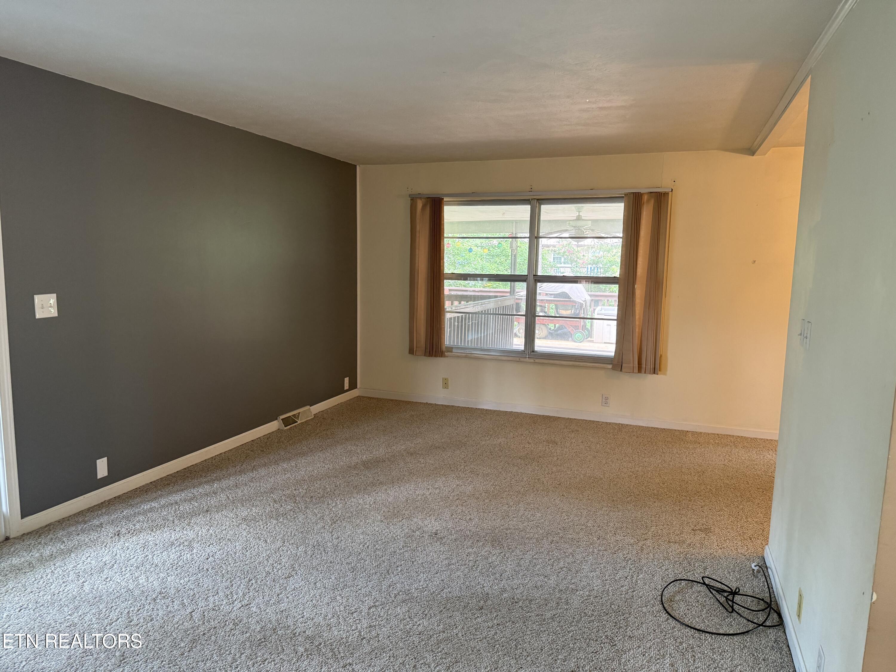 414 Molyneux Street Rockwood TN 37854