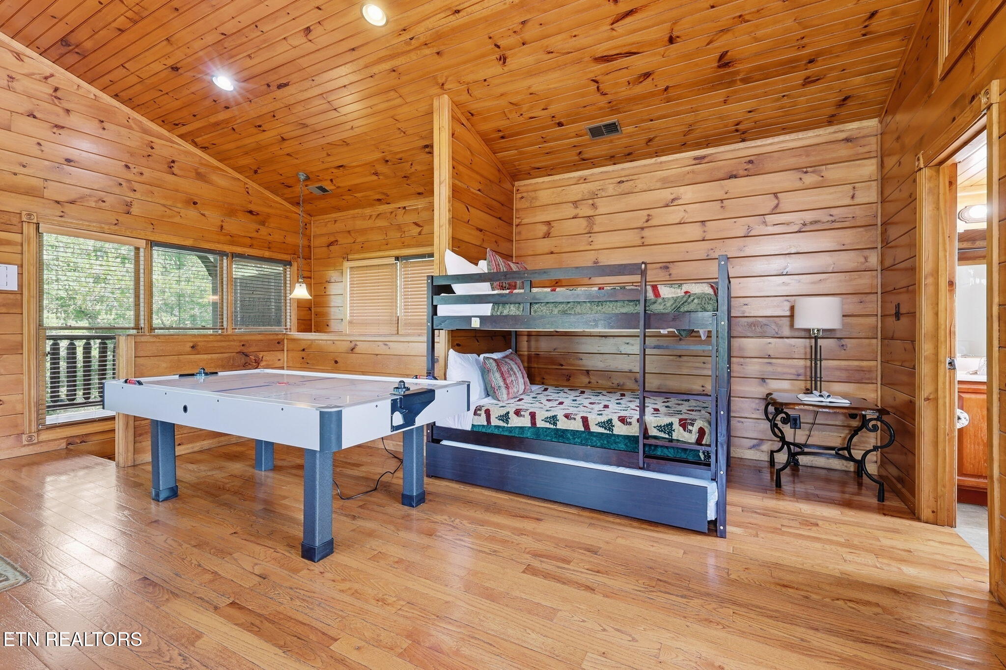 826 Great Smoky Way Gatlinburg TN 37738