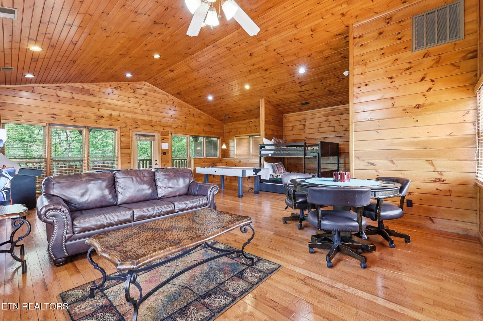 826 Great Smoky Way Gatlinburg TN 37738