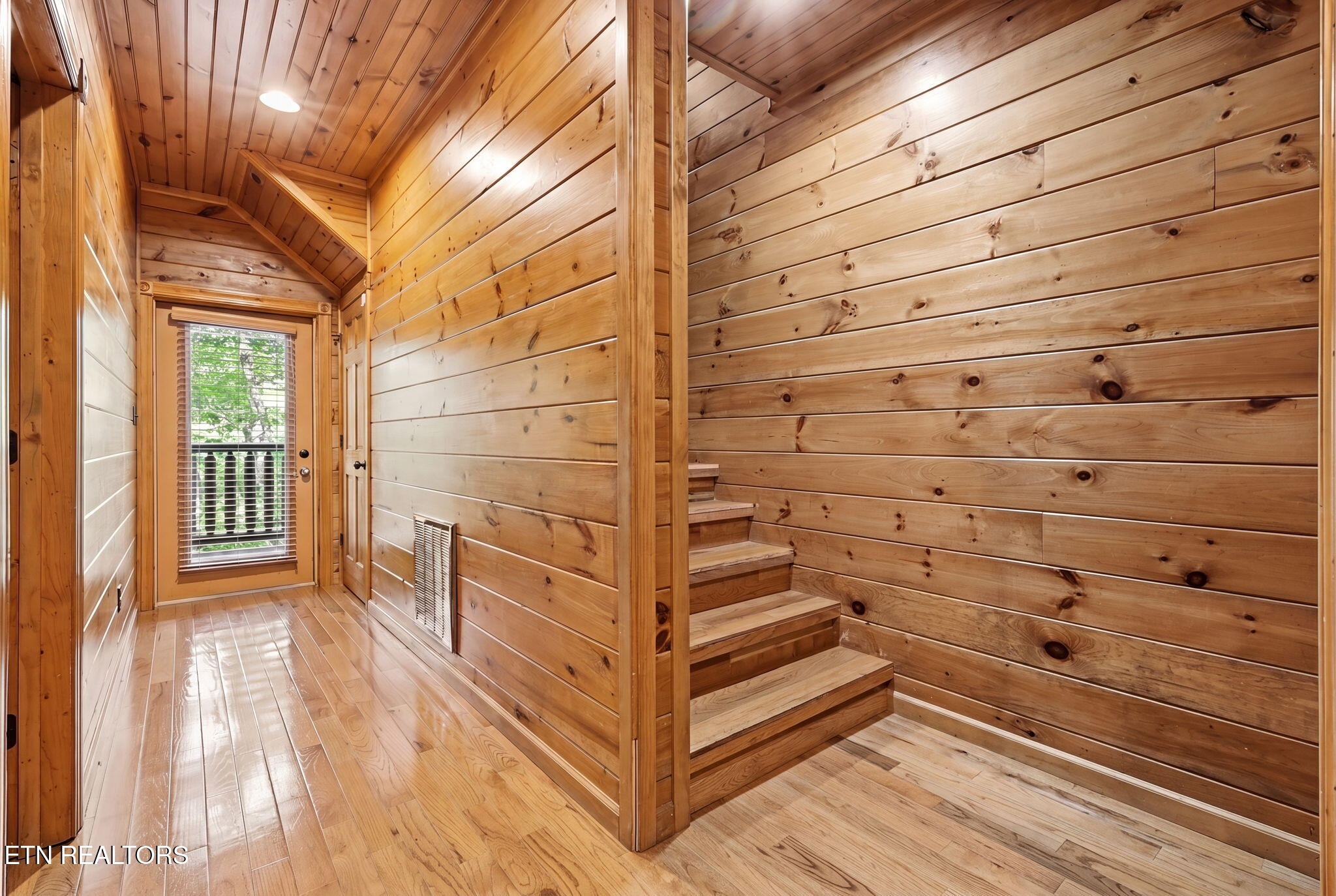 826 Great Smoky Way Gatlinburg TN 37738