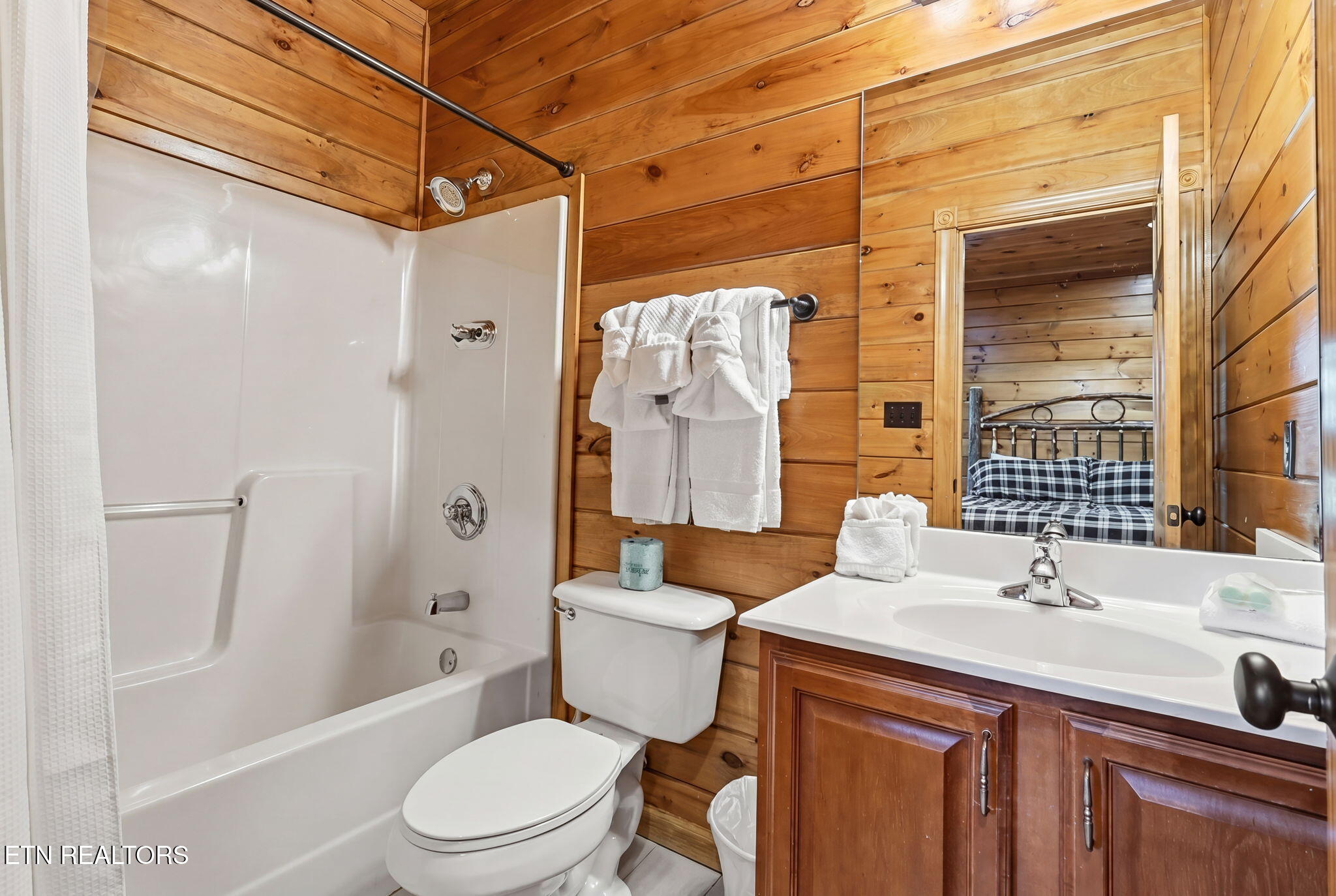 826 Great Smoky Way Gatlinburg TN 37738