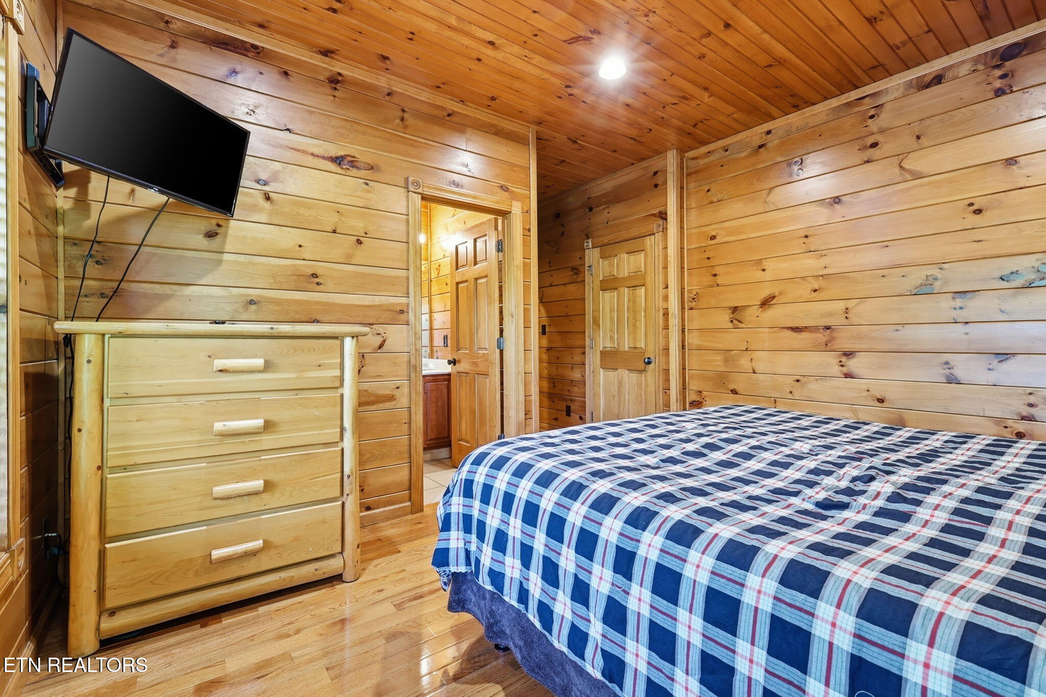 826 Great Smoky Way Gatlinburg TN 37738