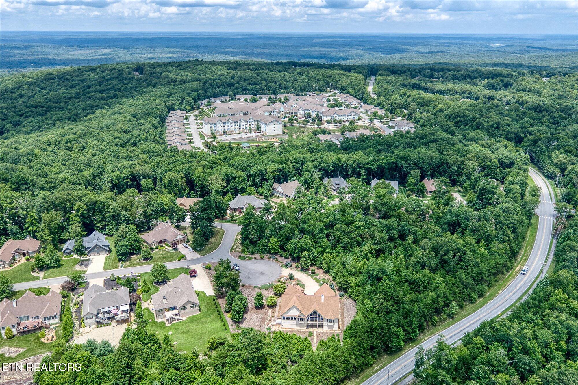 61 Bluff View Court Crossville TN 38558