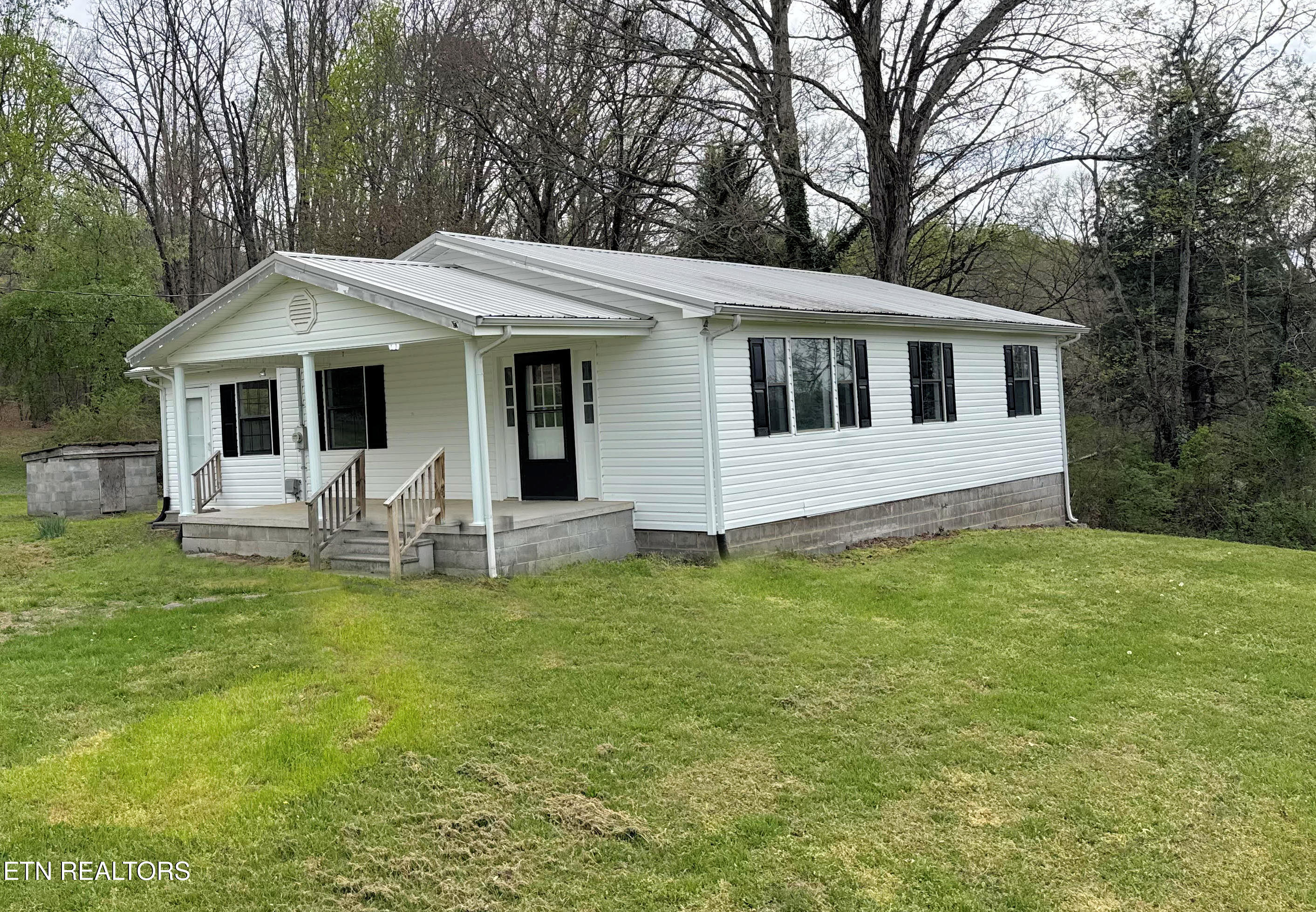 2765 Highway 411 Madisonville TN 37354
