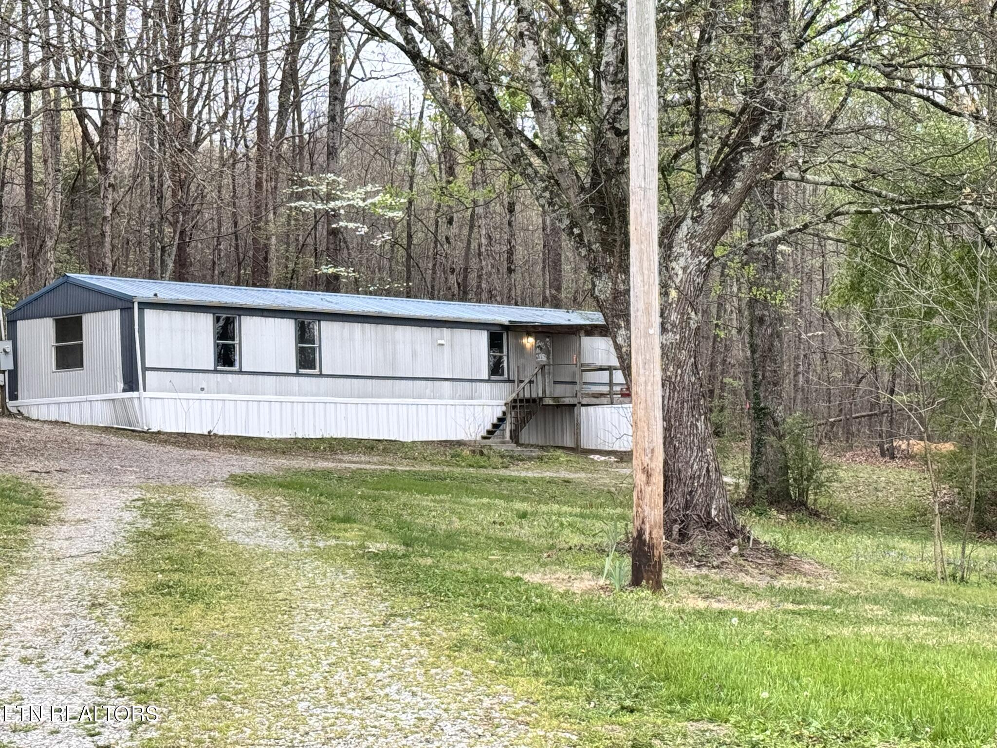 2765 Highway 411 Madisonville TN 37354