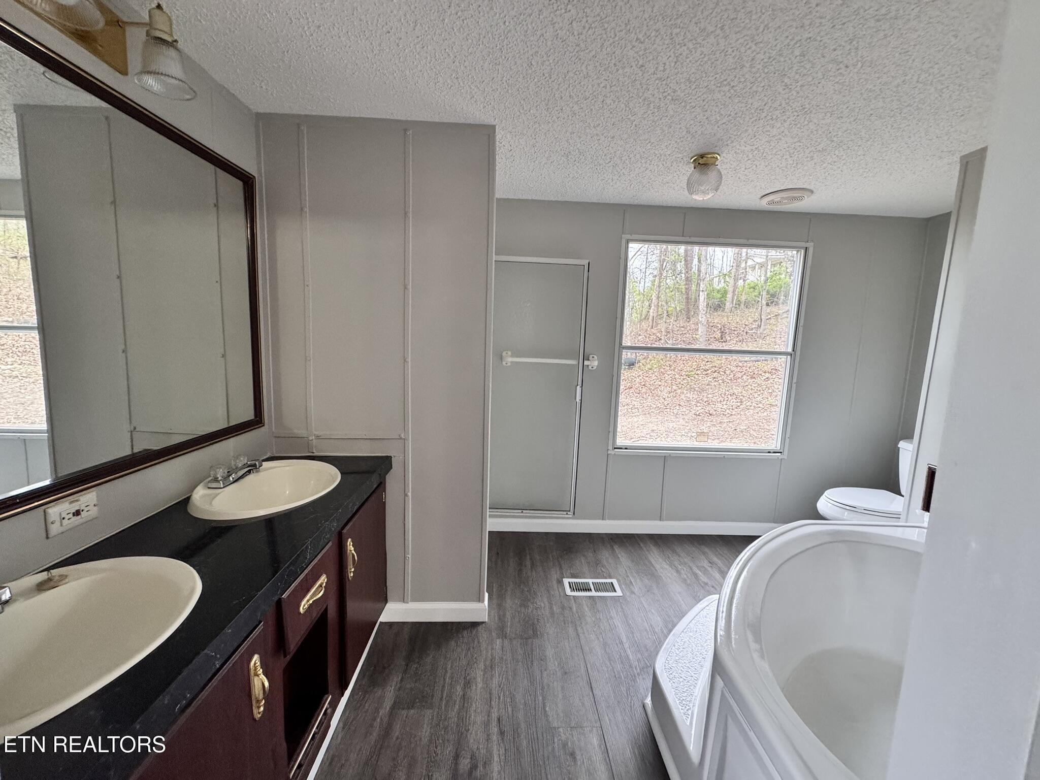 2765 Highway 411 Madisonville TN 37354