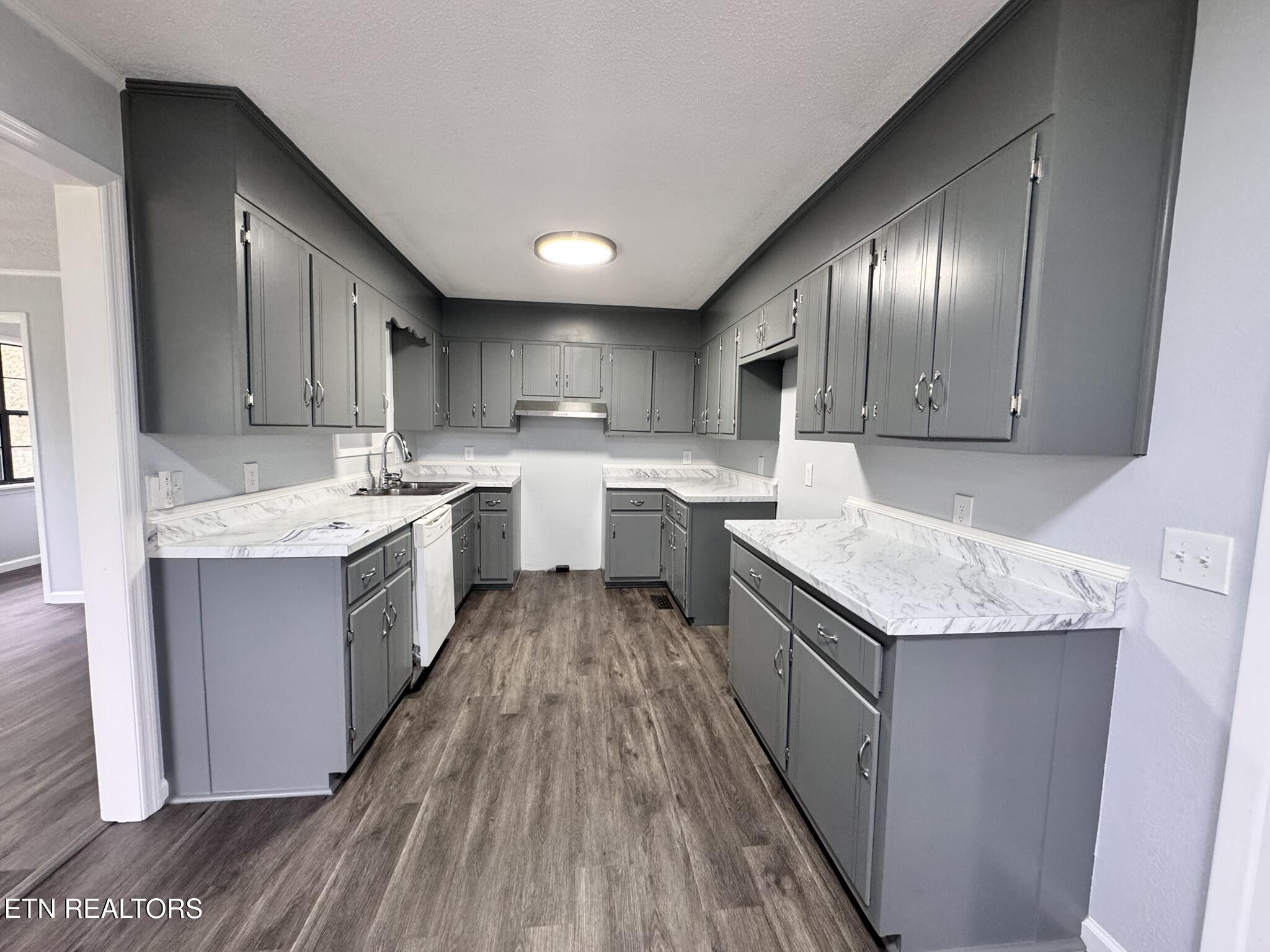 2765 Highway 411 Madisonville TN 37354