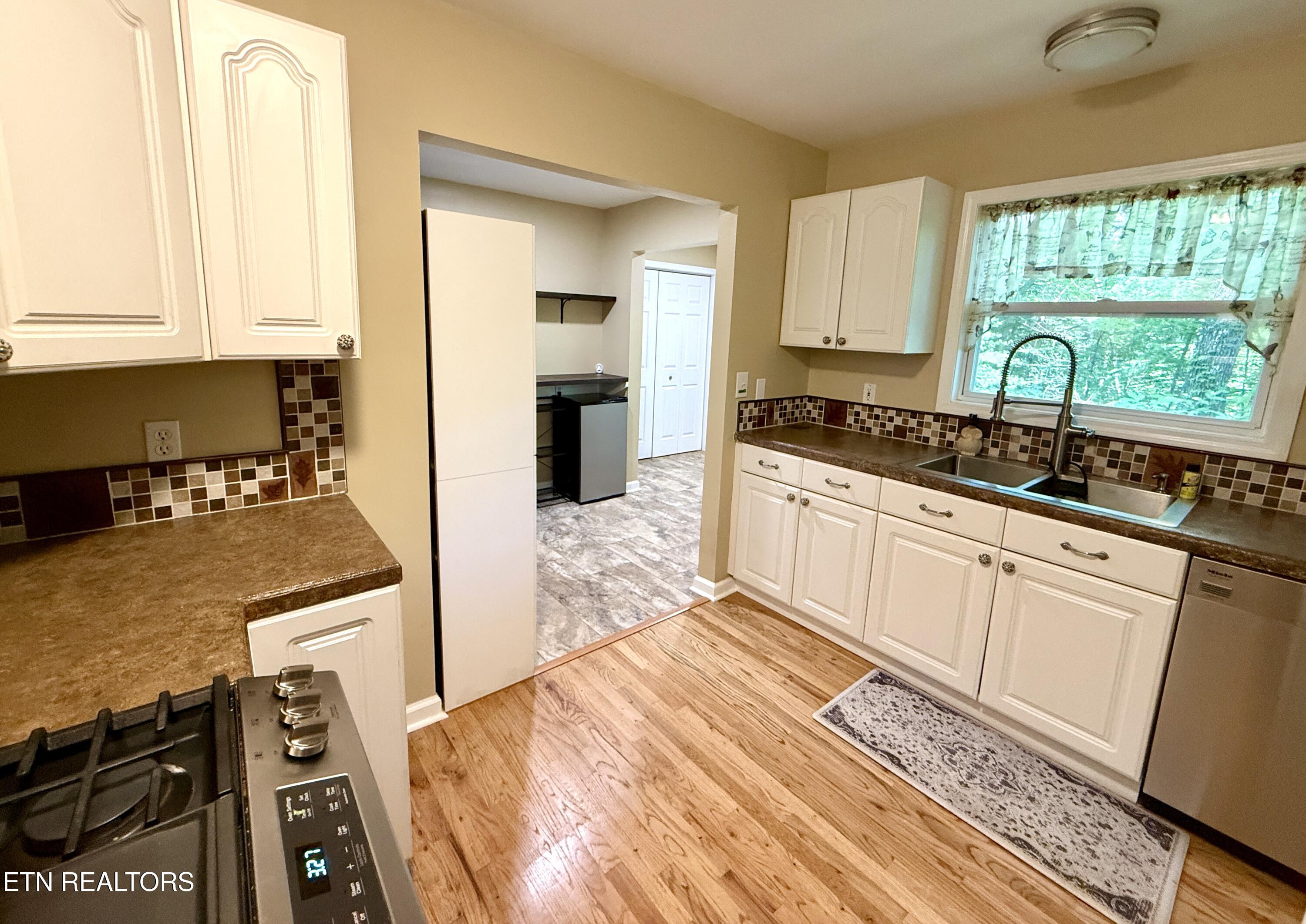 4039 Barb Hollow Road Walland TN 37886
