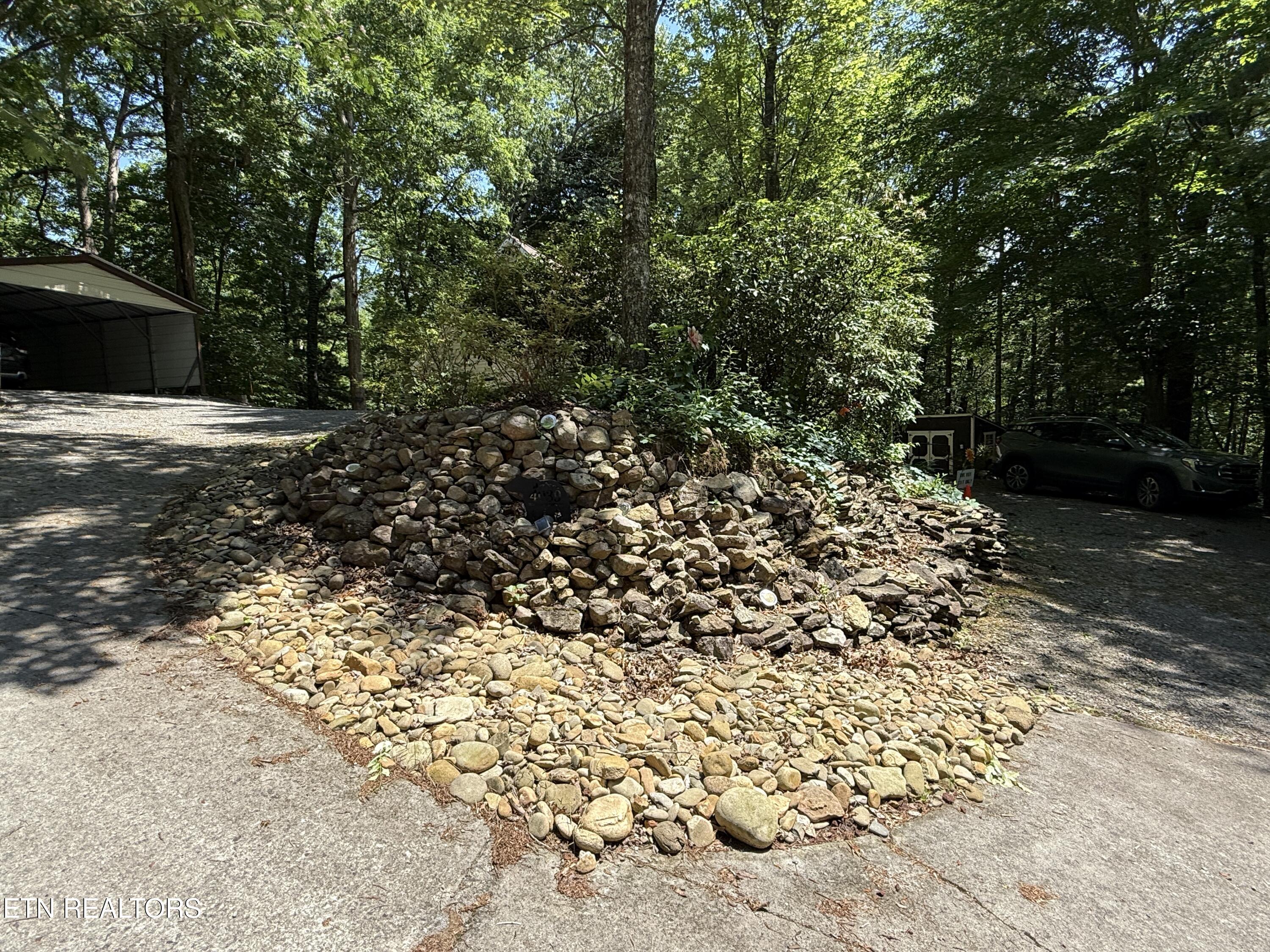 4039 Barb Hollow Road Walland TN 37886