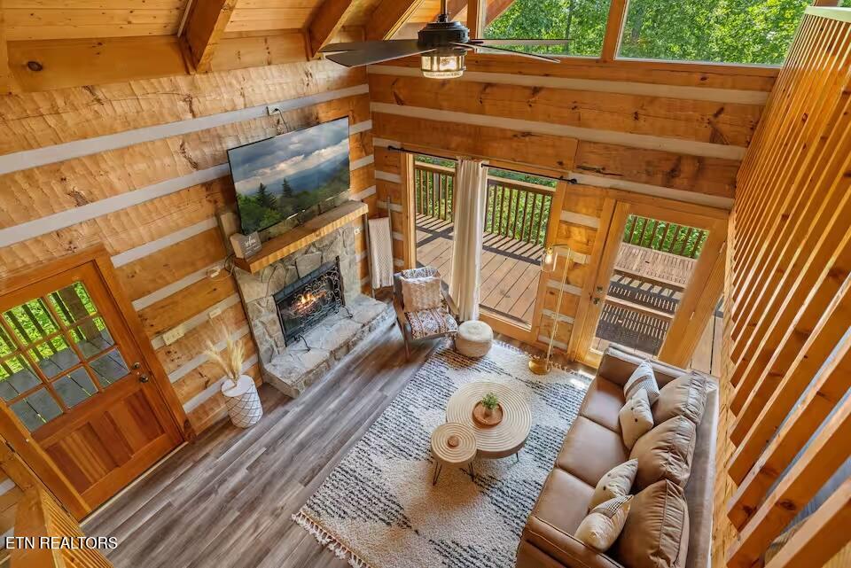 1709 Bear View Road Sevierville TN 37876