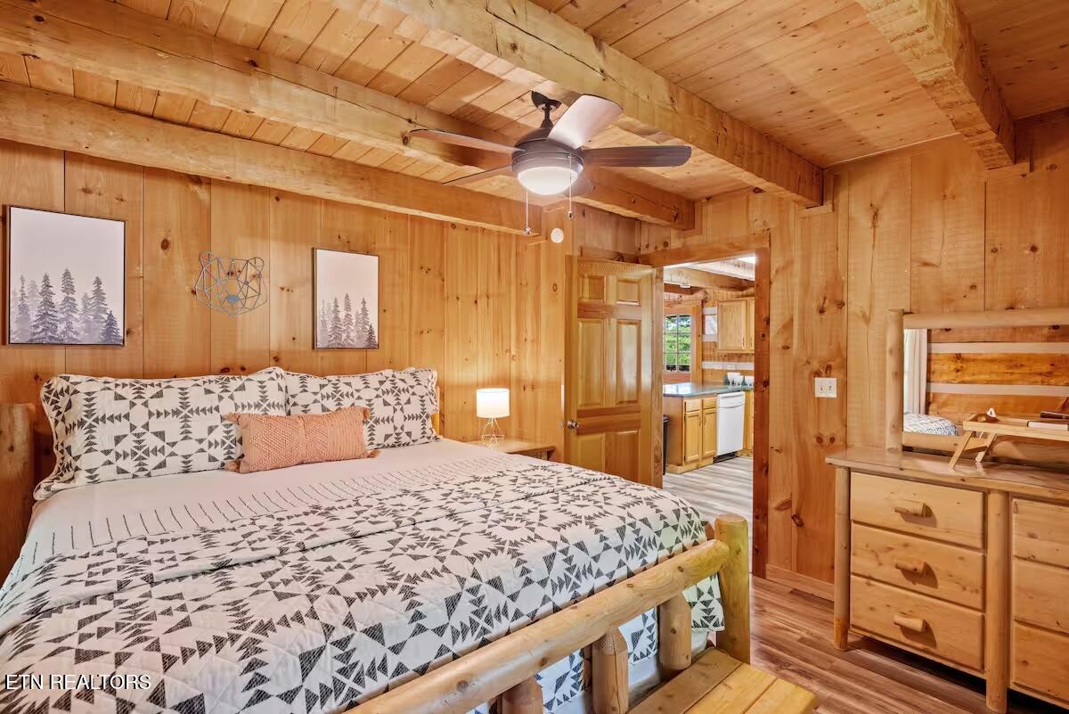 1709 Bear View Road Sevierville TN 37876
