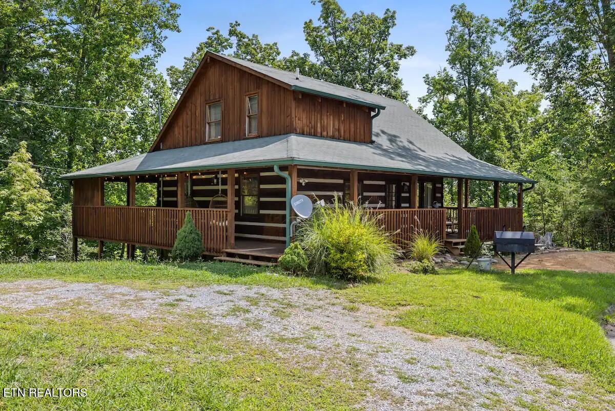 1709 Bear View Road Sevierville TN 37876