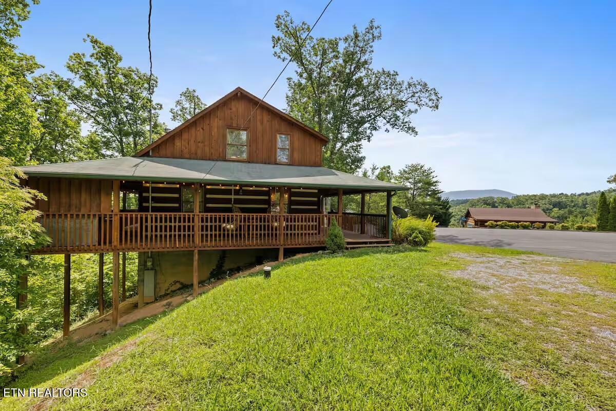 1709 Bear View Road Sevierville TN 37876