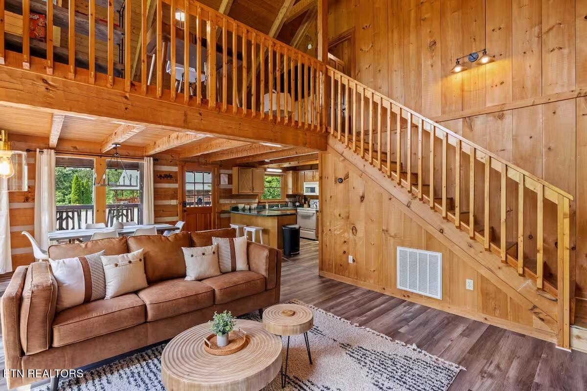 1709 Bear View Road Sevierville TN 37876