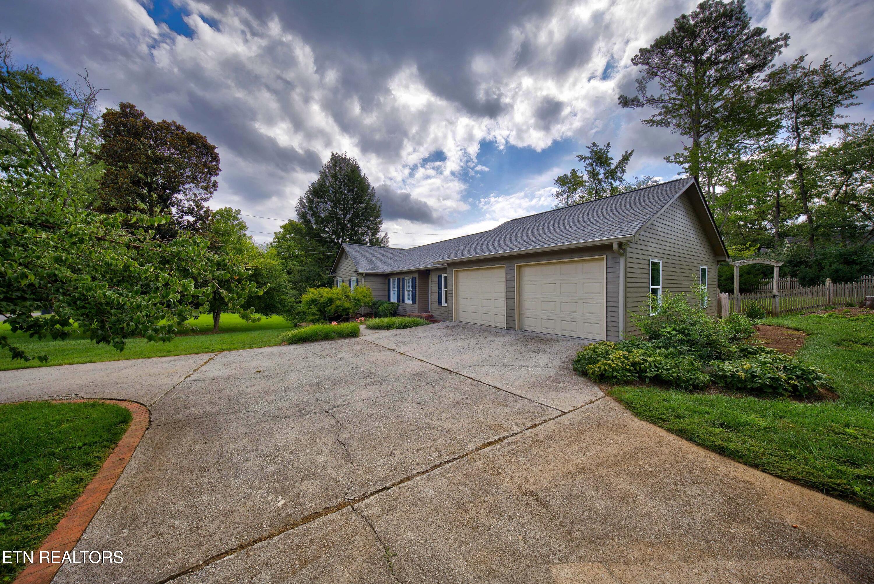 6812 Glenbrook Drive Knoxville TN 37919