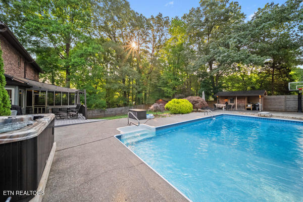 7916 Ember Crest Trail Knoxville TN 37938