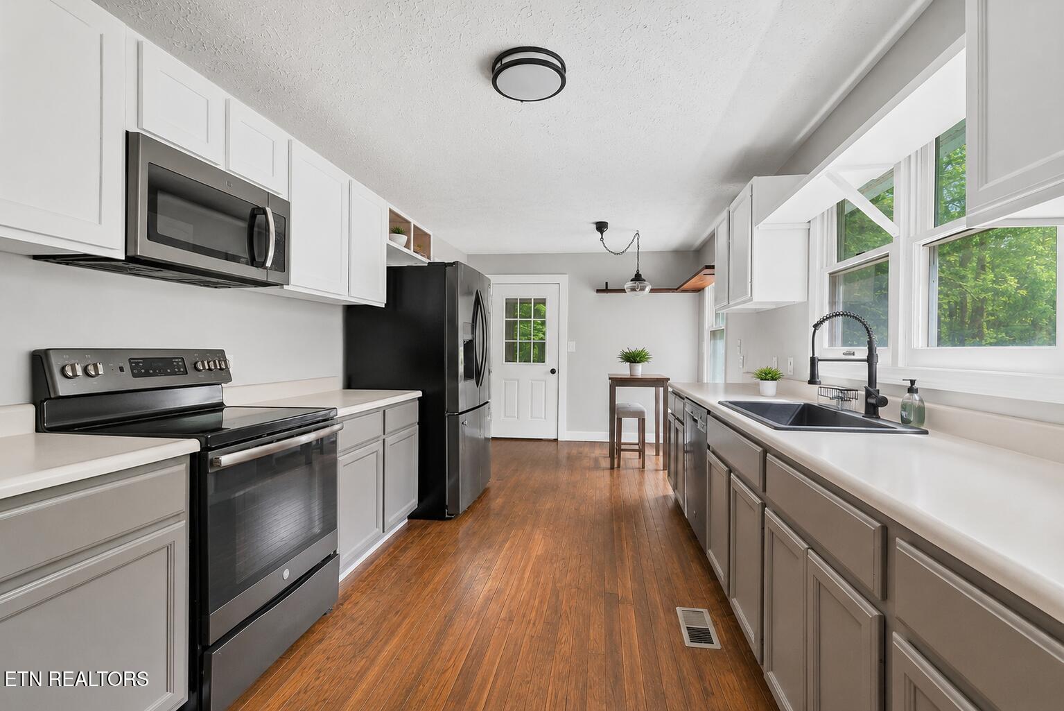 105 Rand Circle Oak Ridge TN 37830