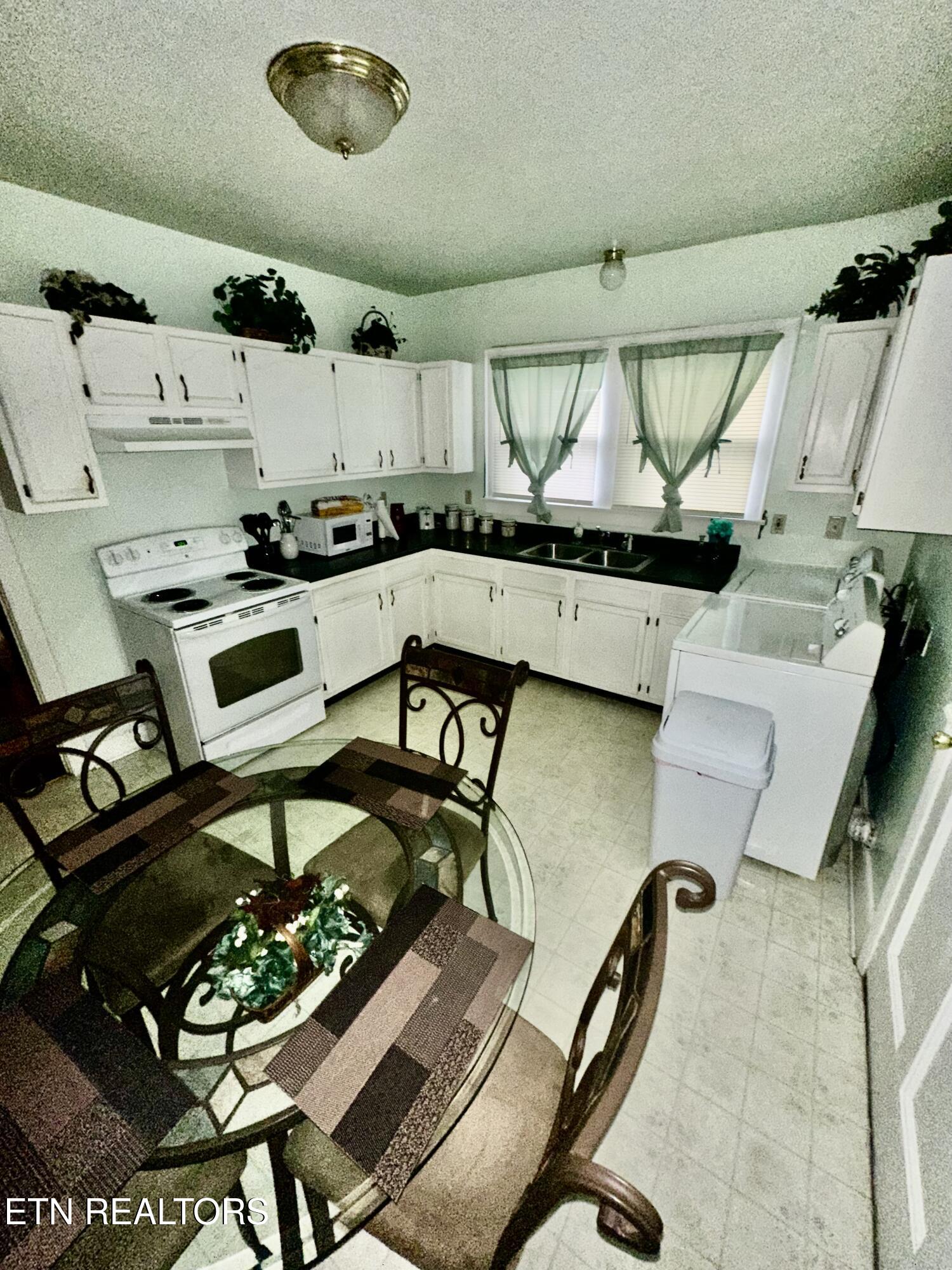 1733 Woodbine Avenue Knoxville TN 37917