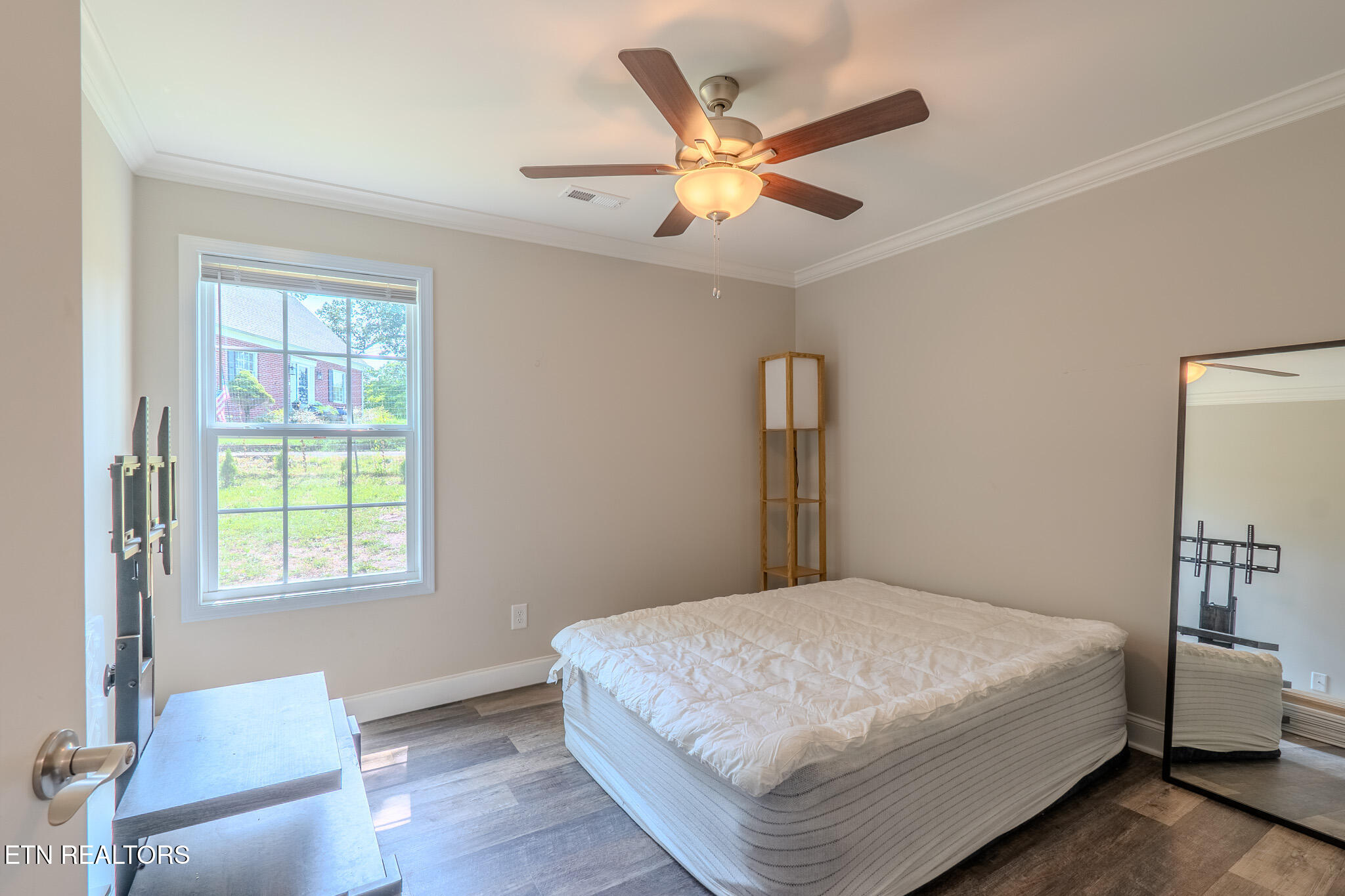 229 Edgewood Avenue Clinton TN 37716