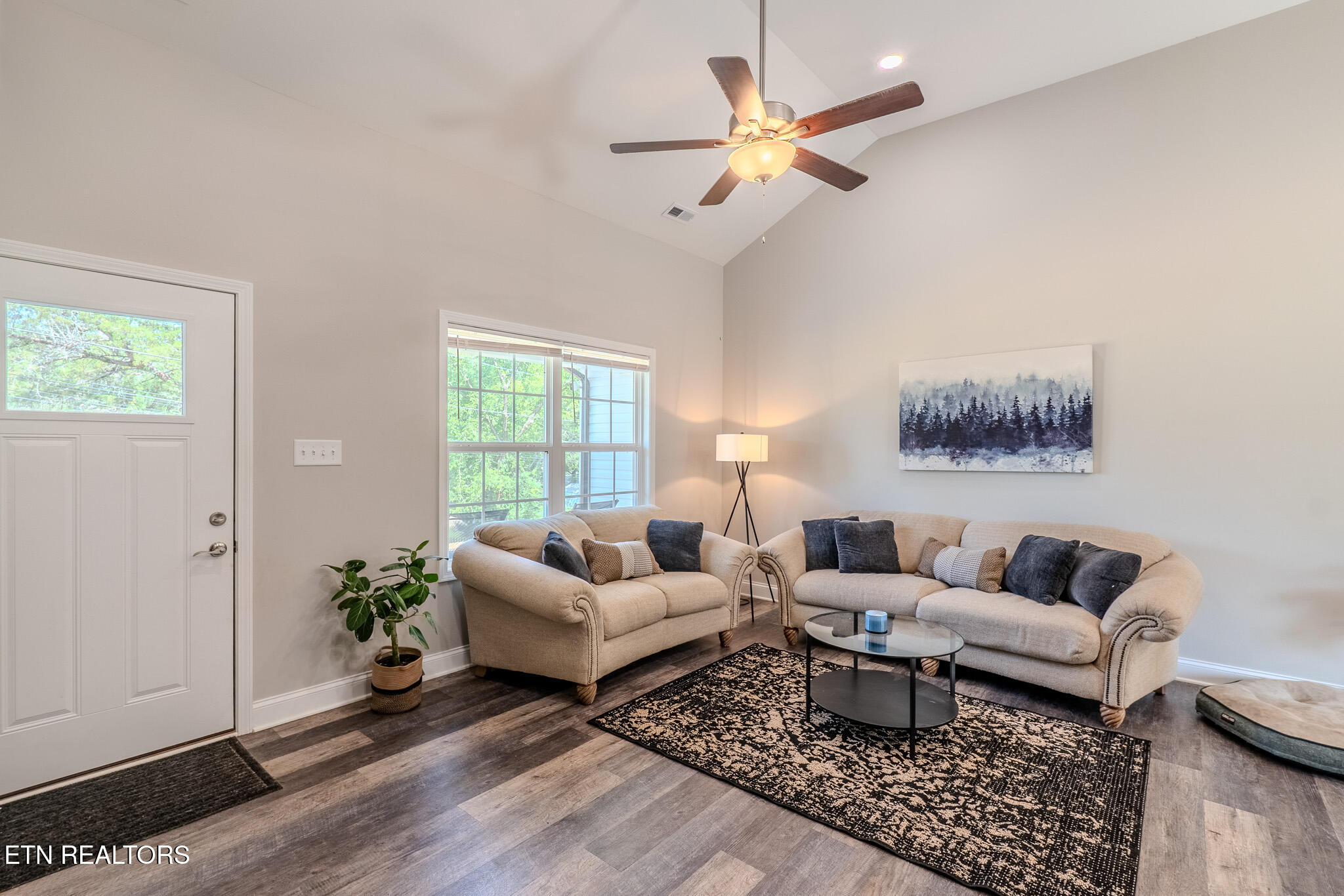 229 Edgewood Avenue Clinton TN 37716