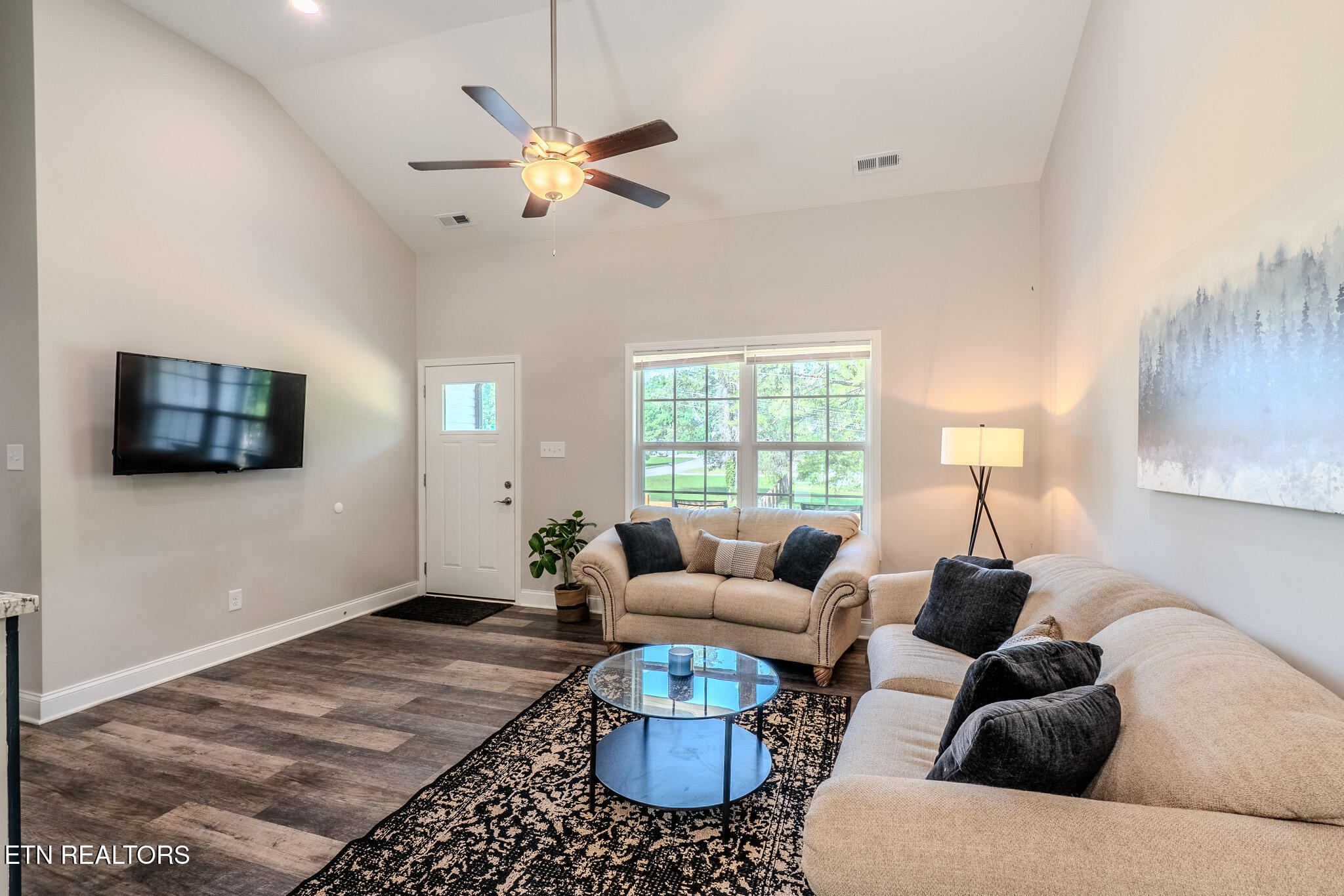 229 Edgewood Avenue Clinton TN 37716